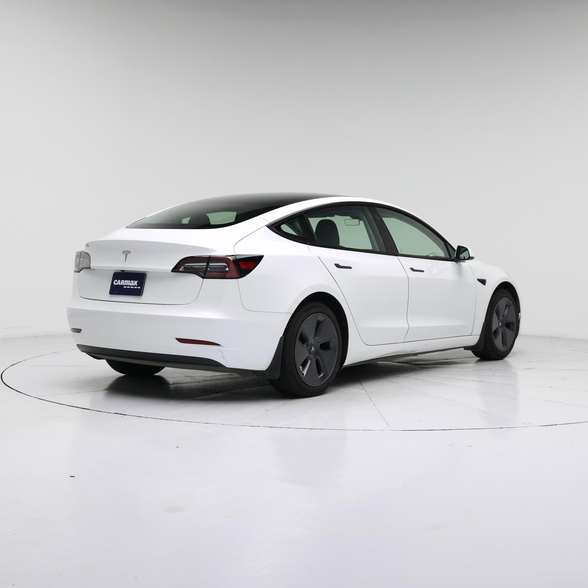 Thumbnail: 2023 Tesla Model 3 - 8