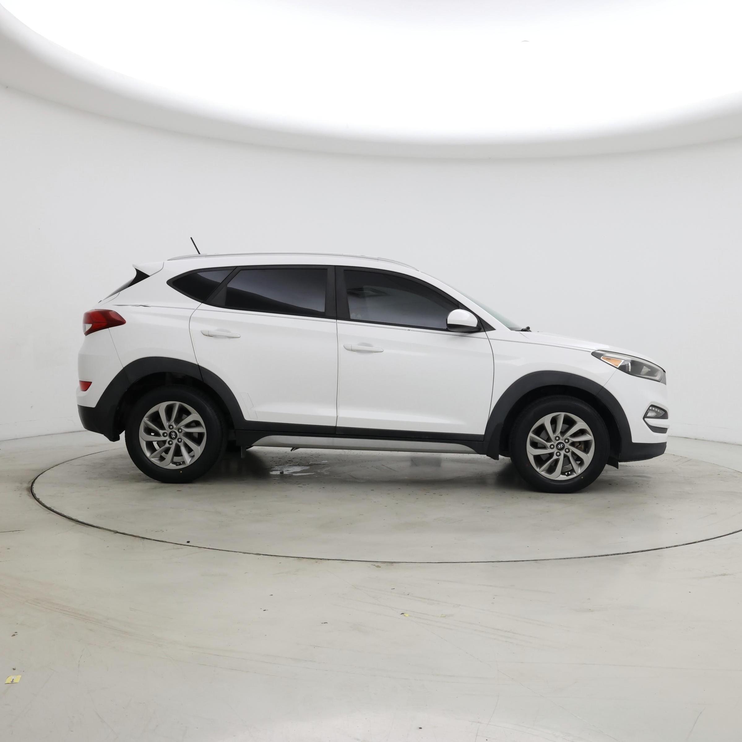 Thumbnail: 2017 Hyundai Tucson - 7