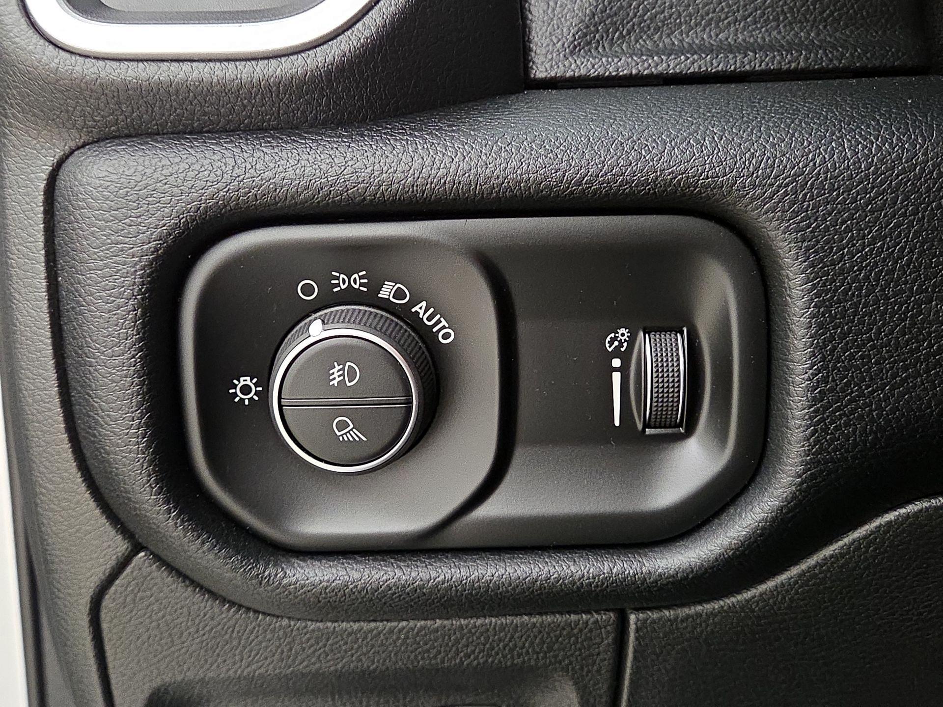 Thumbnail: 2021 RAM 1500 - 13