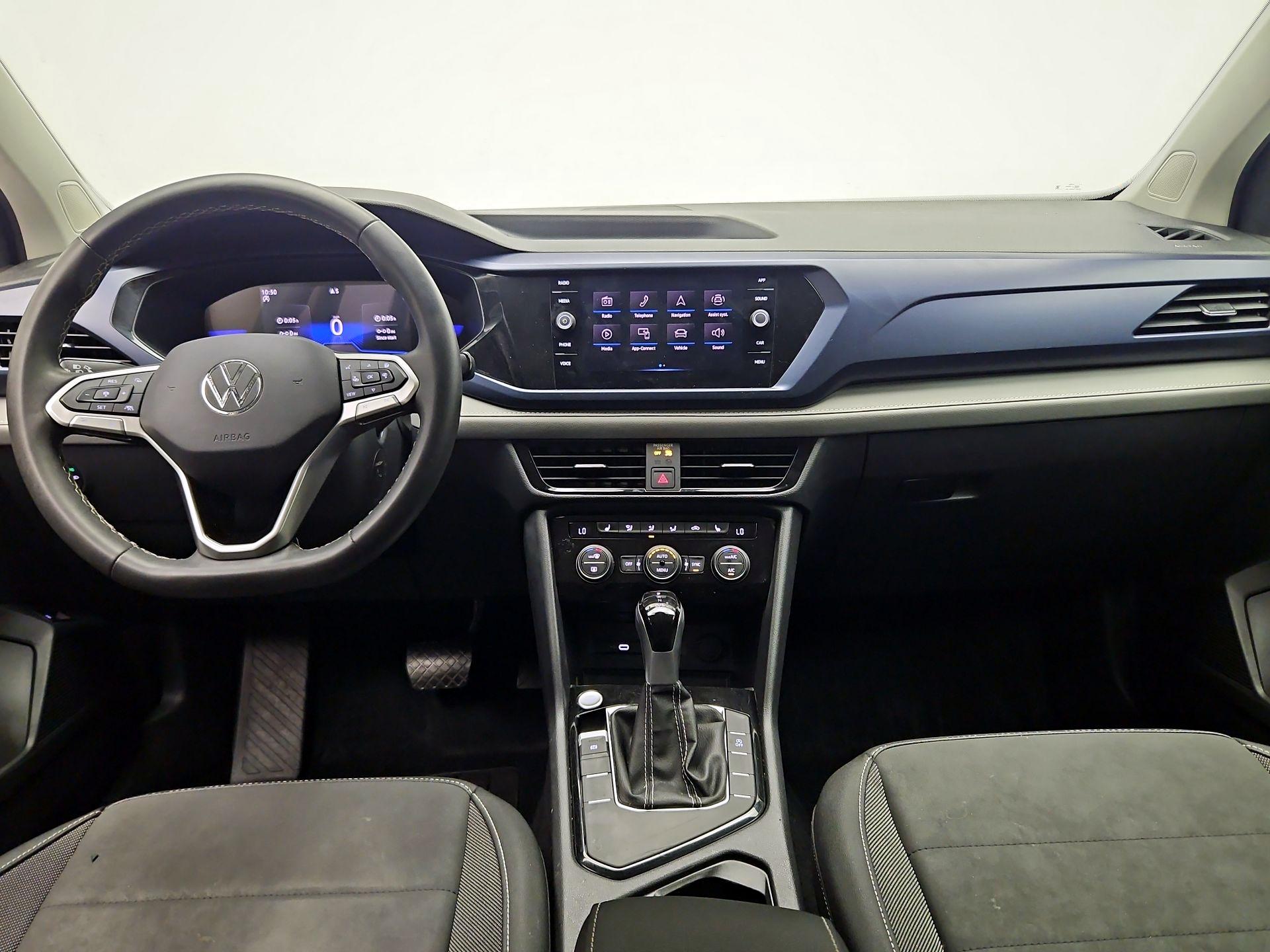 Thumbnail: 2024 Volkswagen Taos - 9