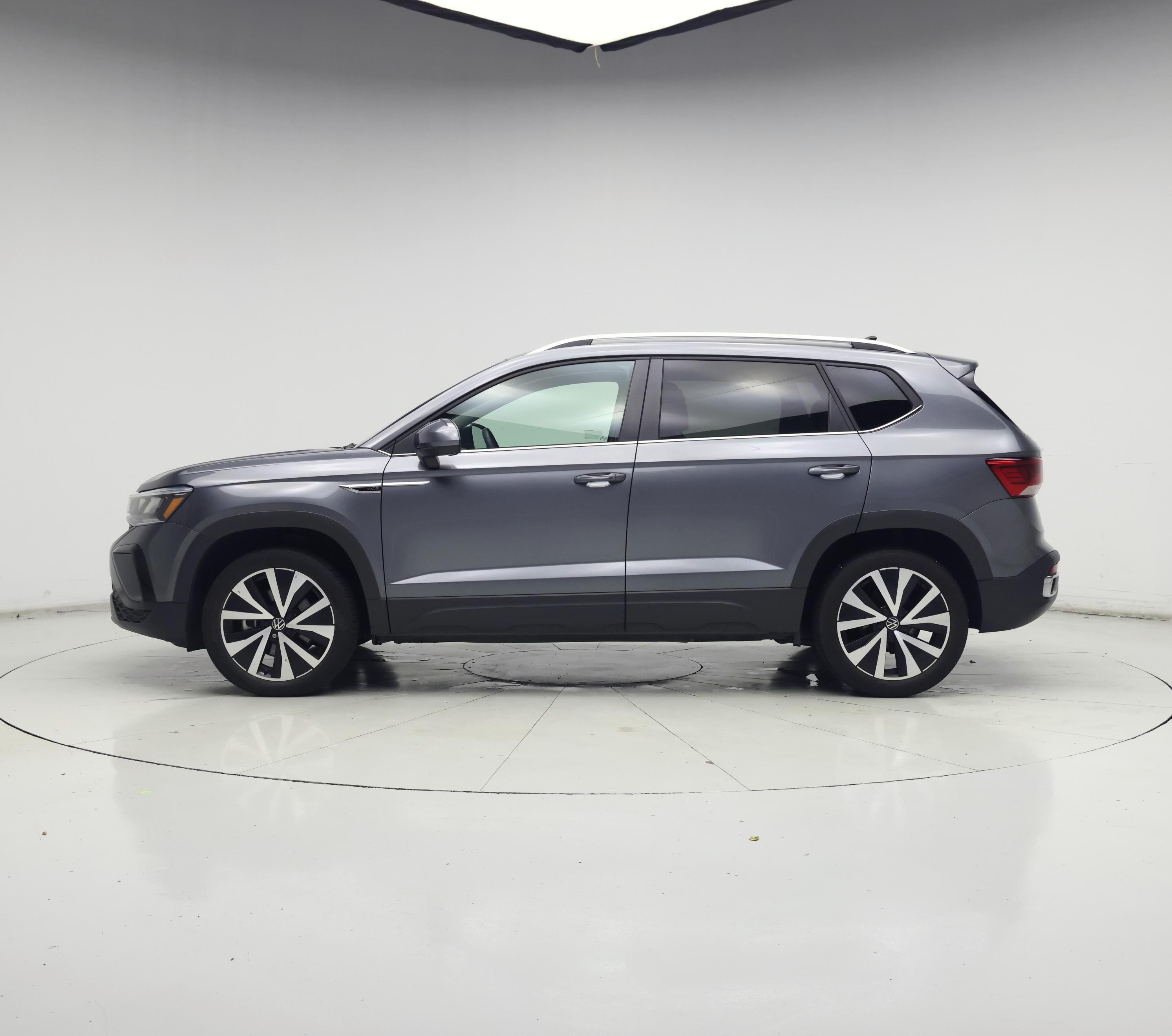 Thumbnail: 2024 Volkswagen Taos - 3