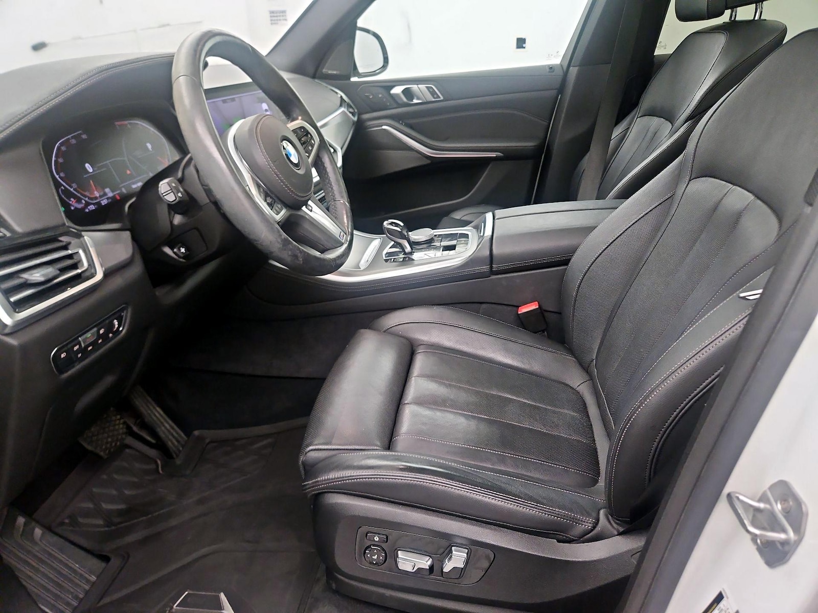 2019 BMW X5 50i - Photo 12