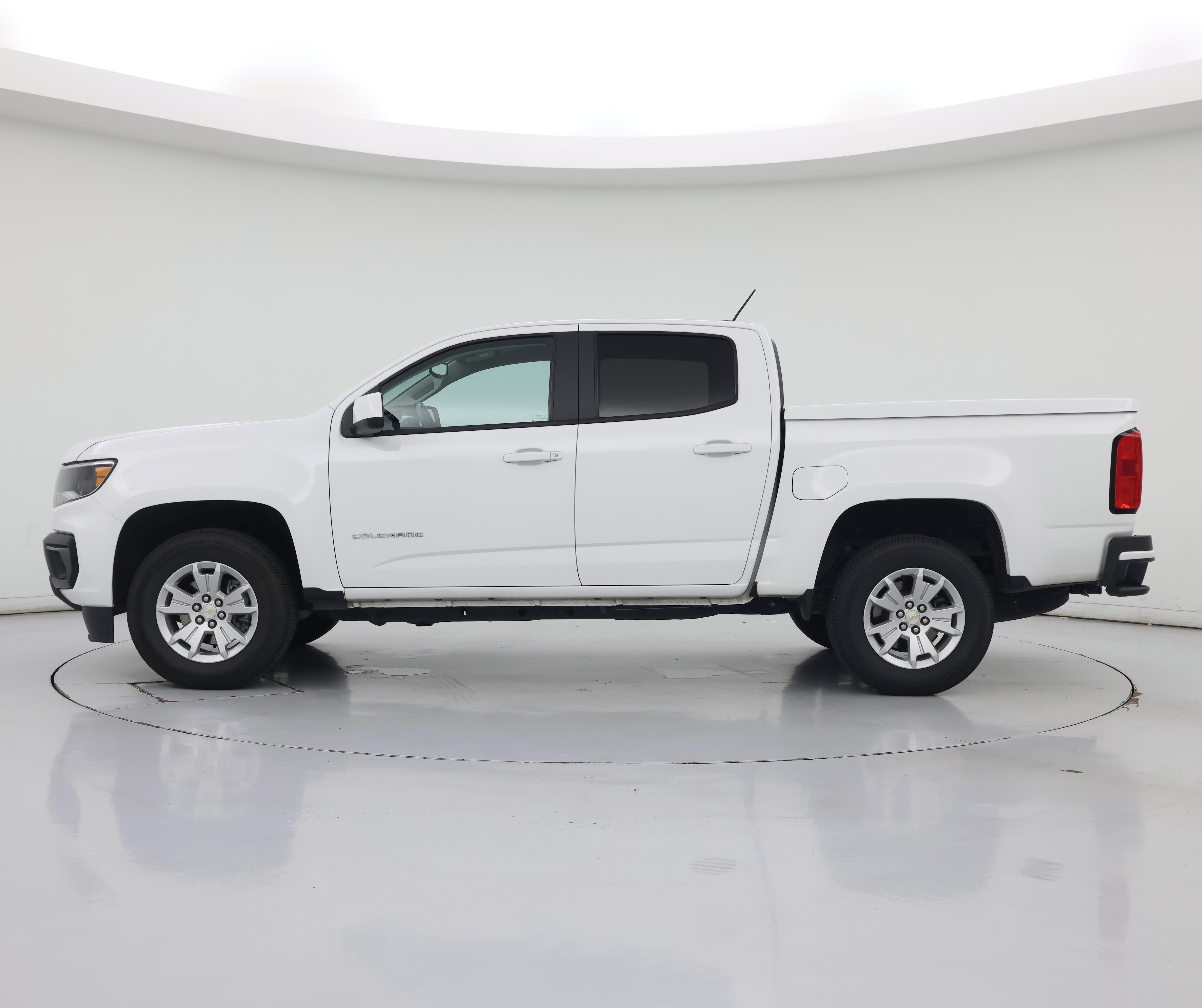 Thumbnail: 2021 Chevrolet Colorado - 3
