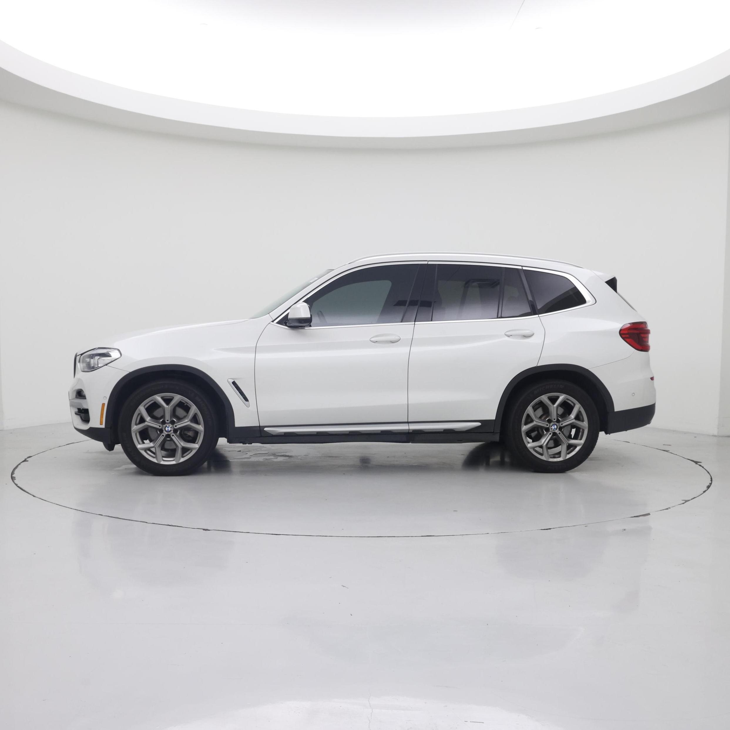 Thumbnail: 2021 BMW X3 - 3