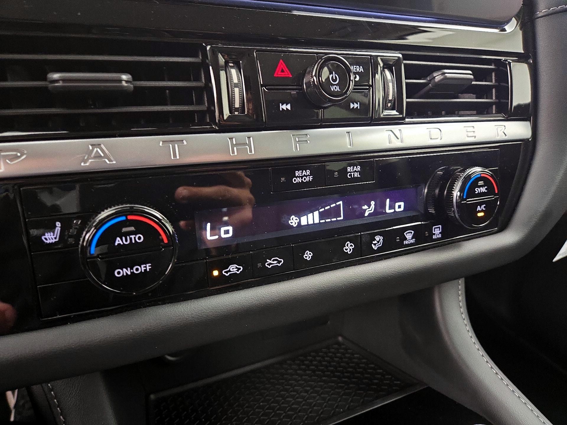 Thumbnail: 2026 Nissan Pathfinder - 16