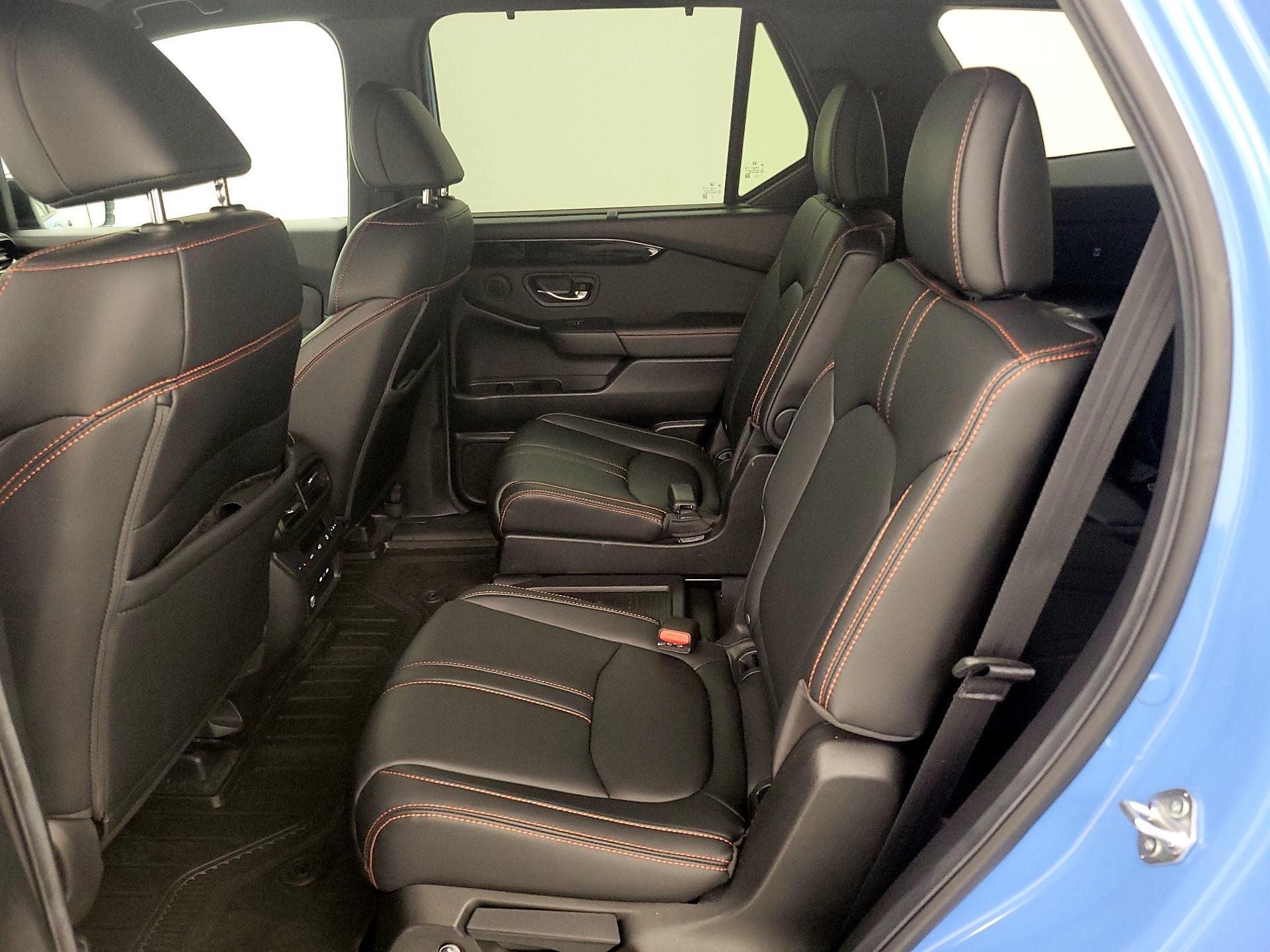 Thumbnail: 2025 Honda Pilot - 19