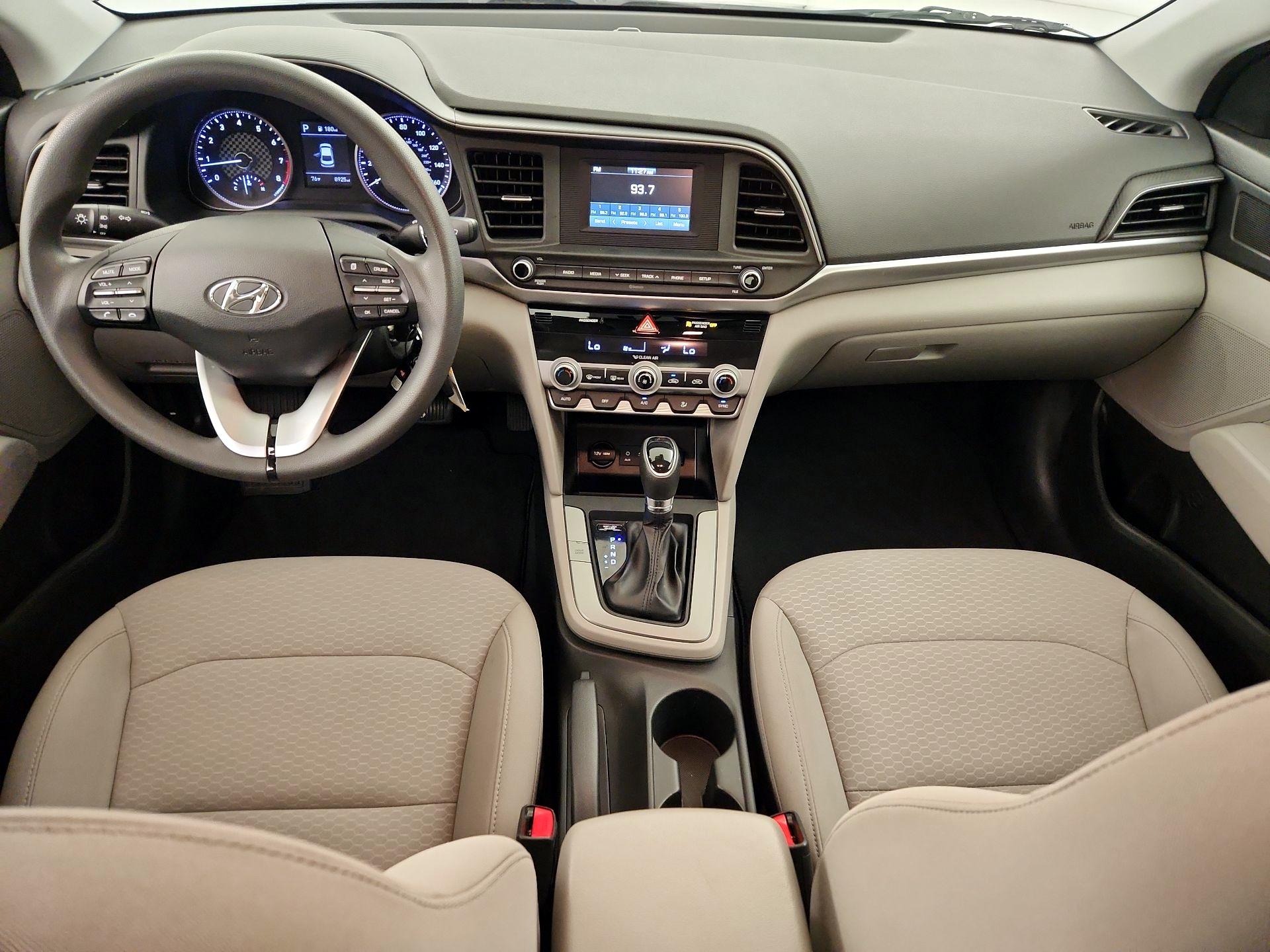 Thumbnail: 2020 Hyundai Elantra - 9