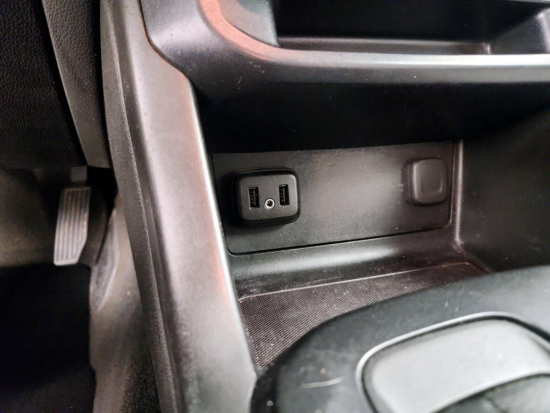Thumbnail: 2019 Chevrolet Colorado - 18