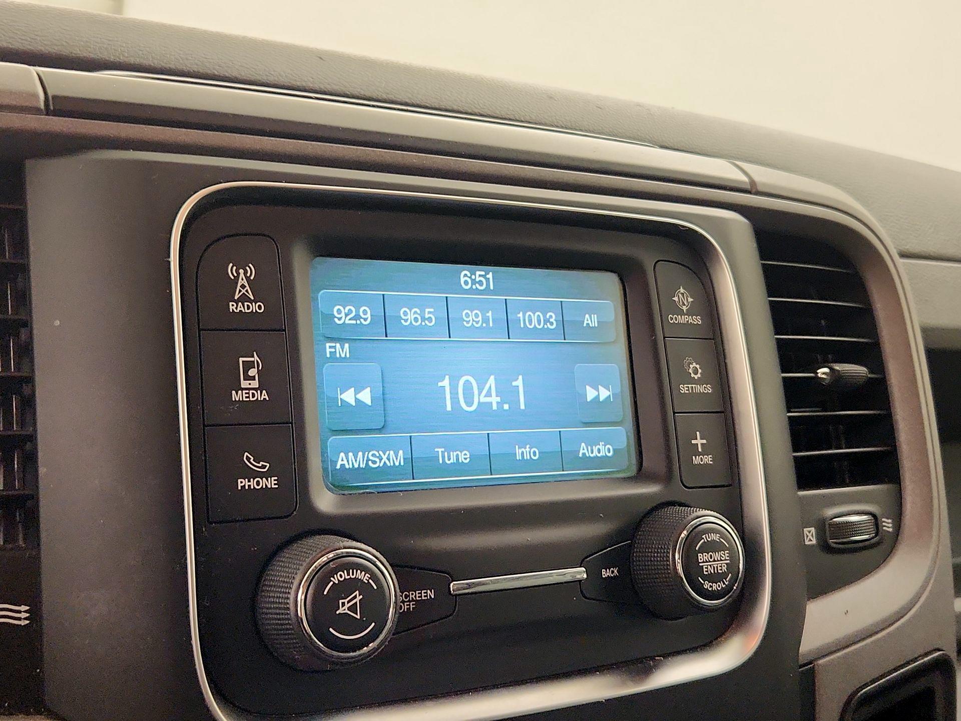 Thumbnail: 2020 RAM 1500 Classic - 15
