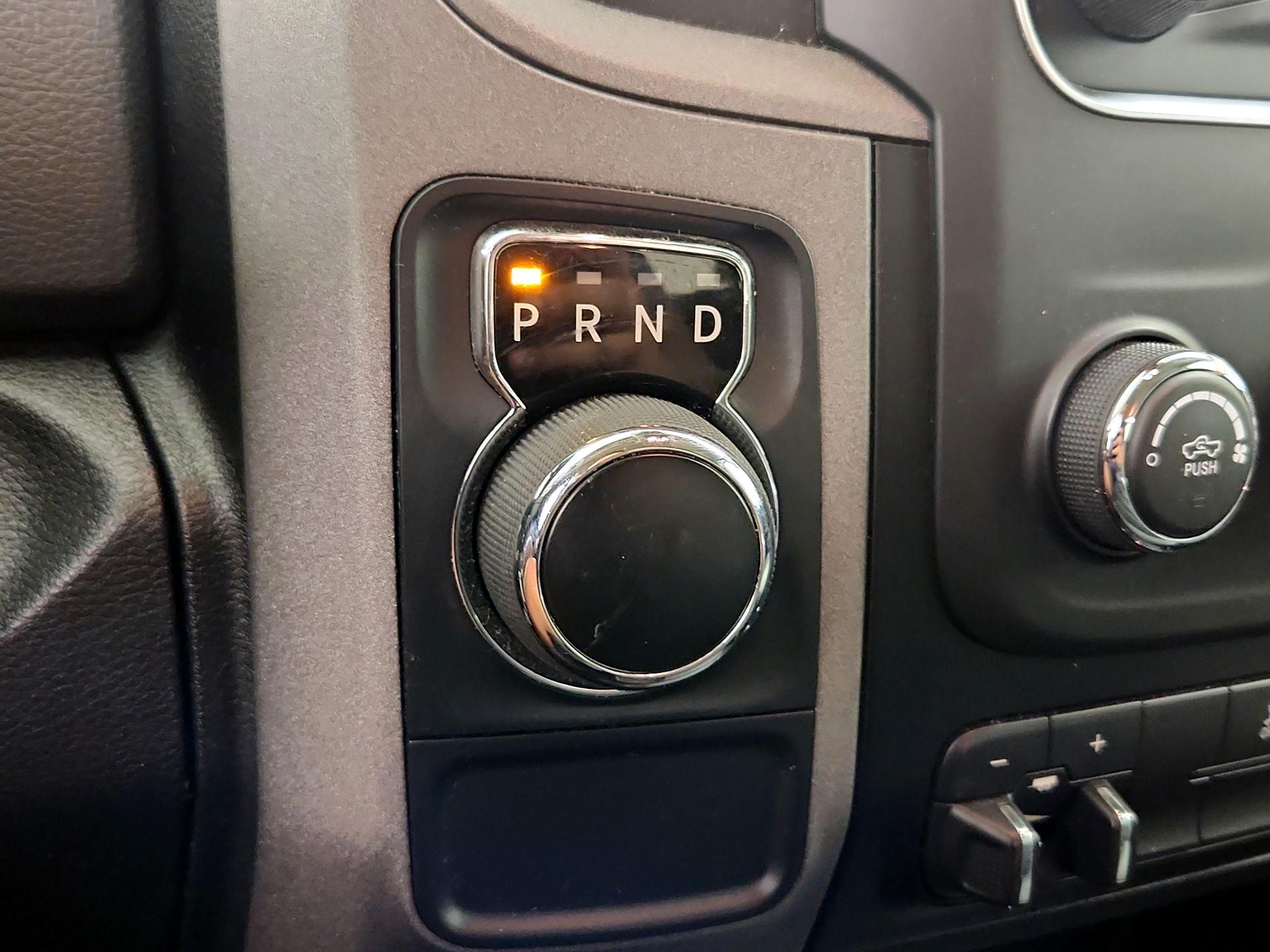 Thumbnail: 2020 RAM 1500 Classic - 17