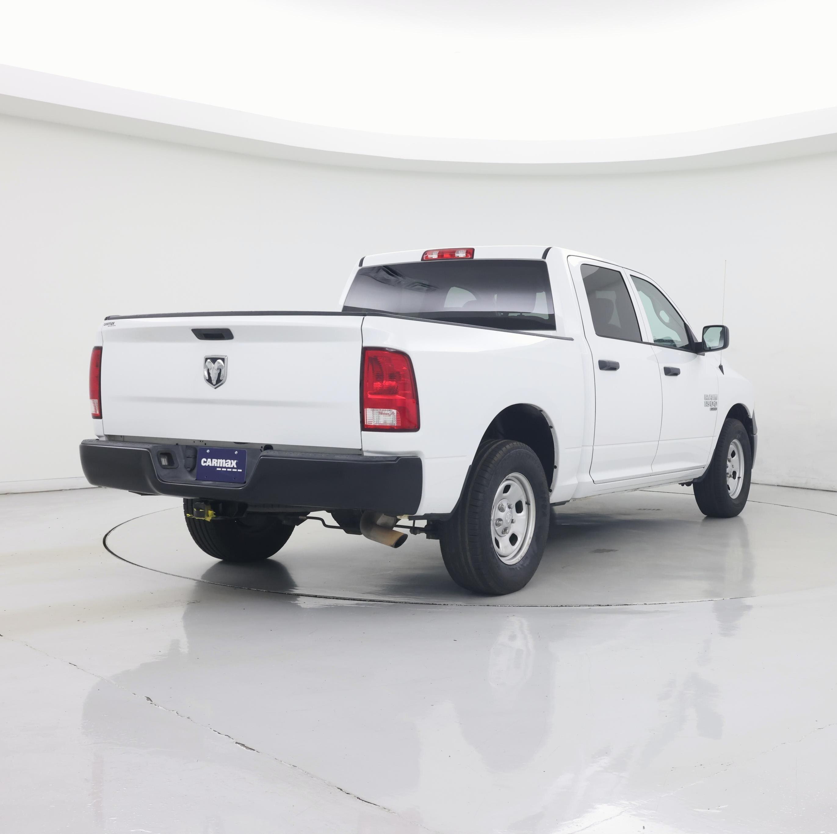Thumbnail: 2020 RAM 1500 Classic - 8