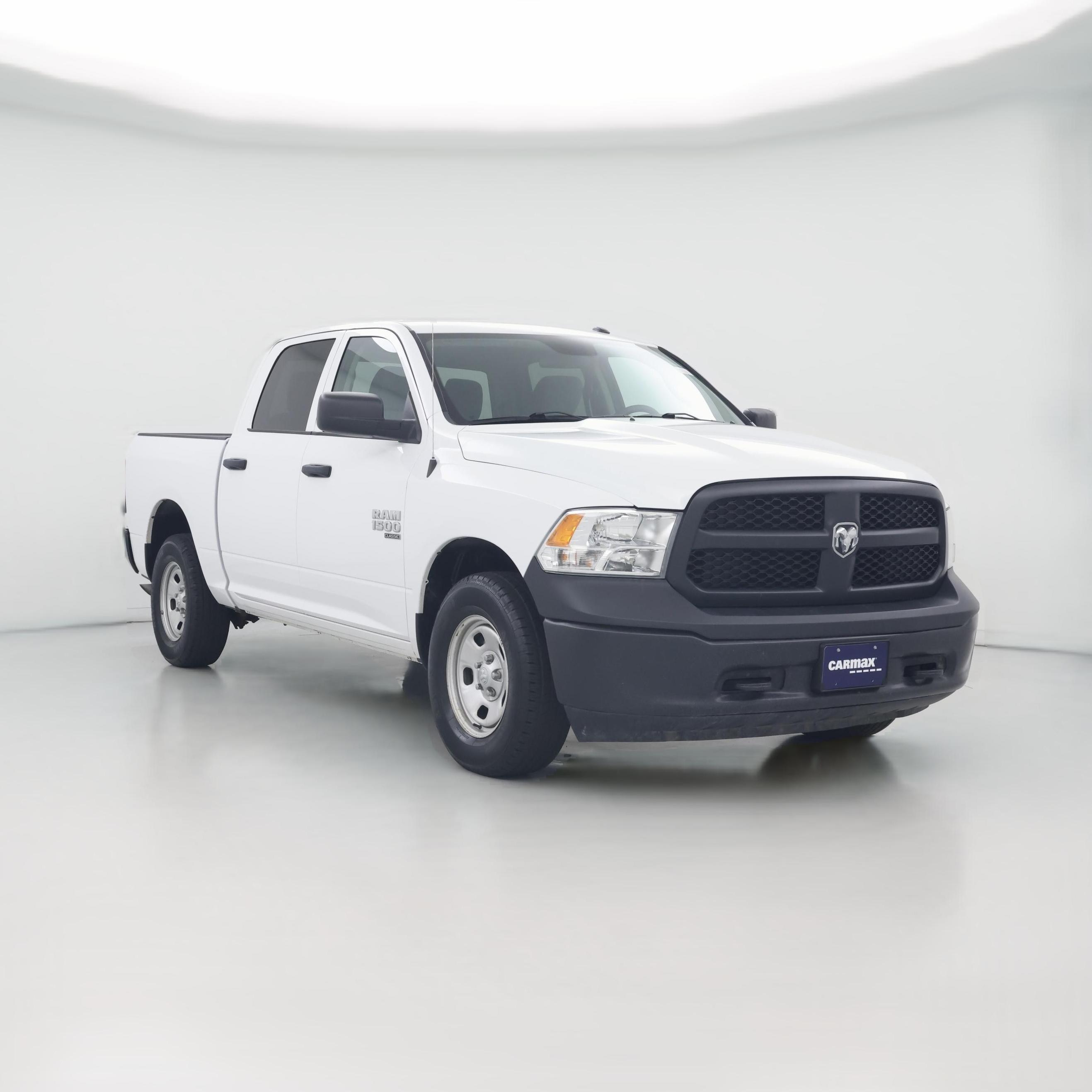 Thumbnail: 2021 RAM 1500 Classic - 1