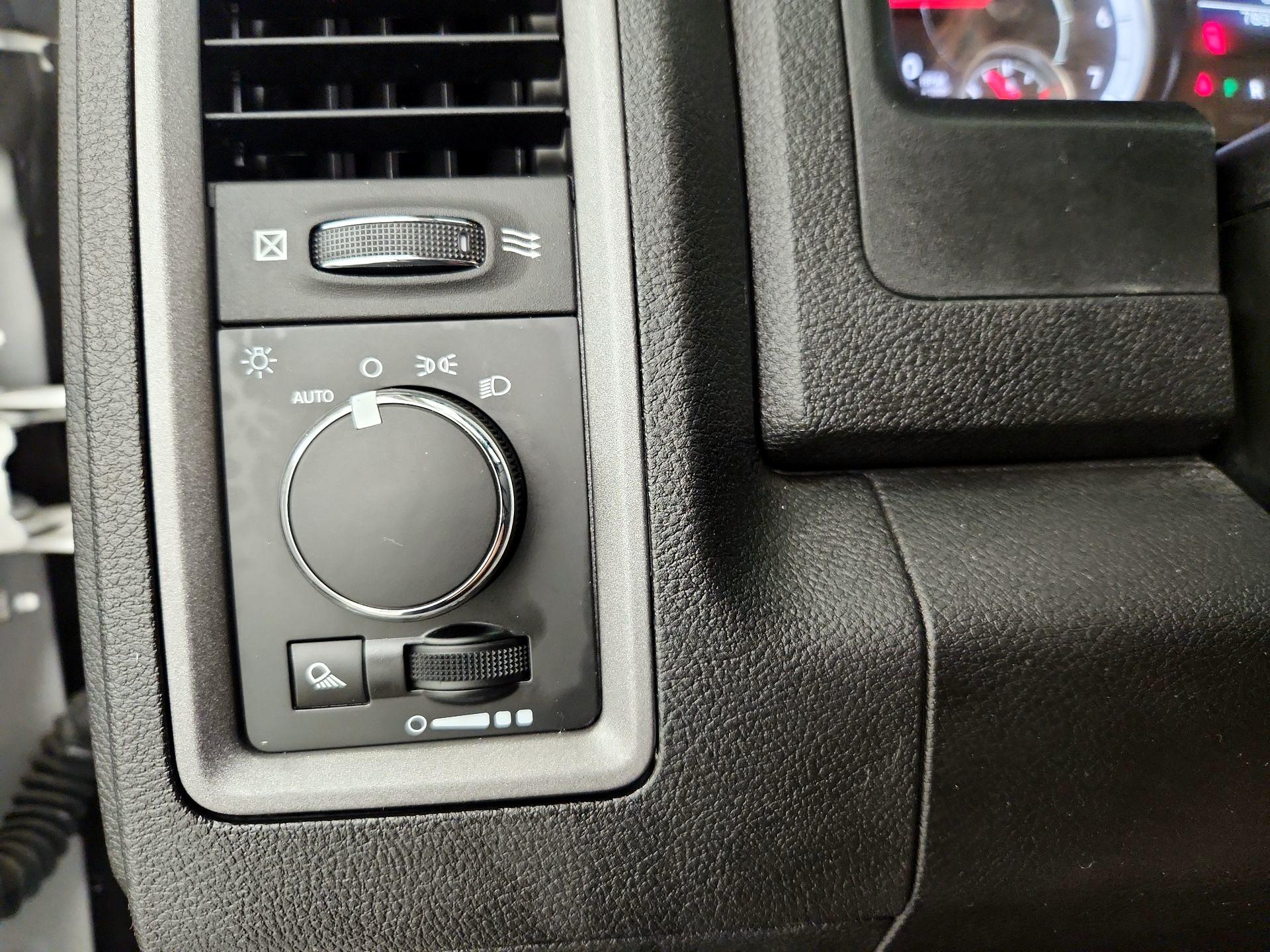 Thumbnail: 2021 RAM 1500 Classic - 13