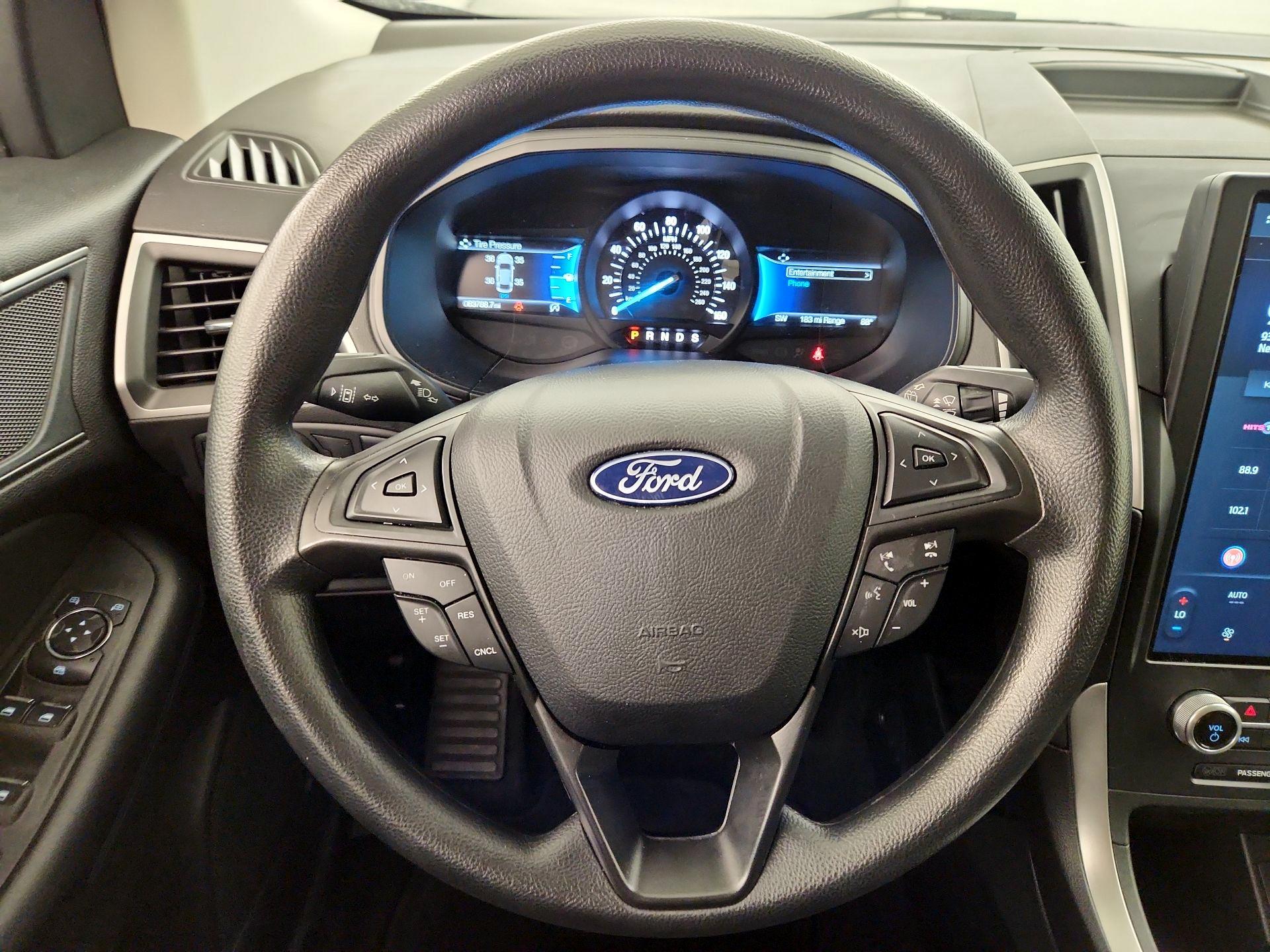 Thumbnail: 2022 Ford Edge - 10