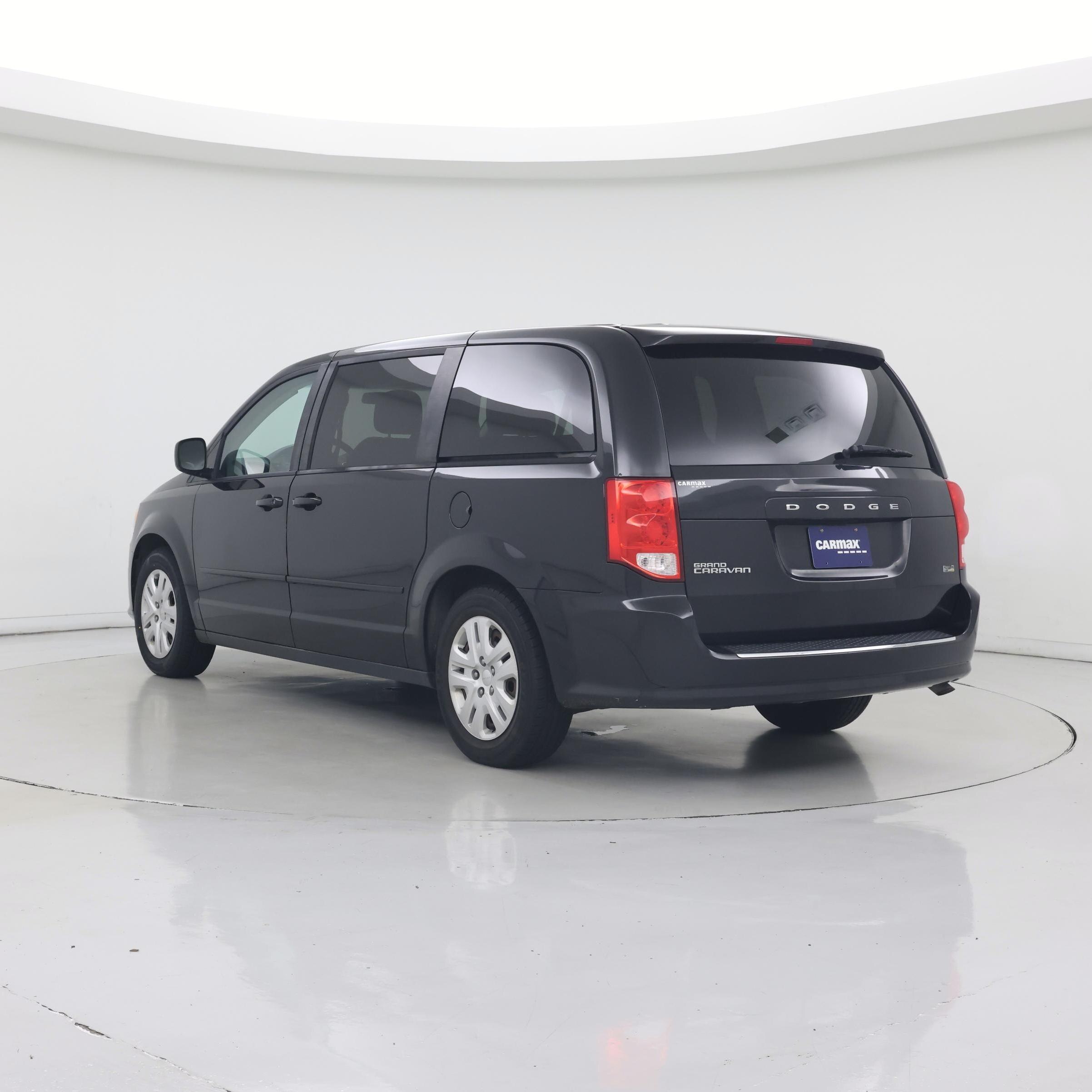 Thumbnail: 2016 Dodge Grand Caravan - 2