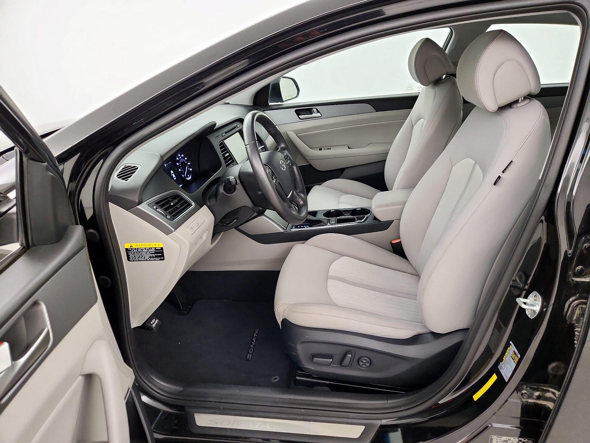 Thumbnail: 2017 Hyundai Sonata - 11