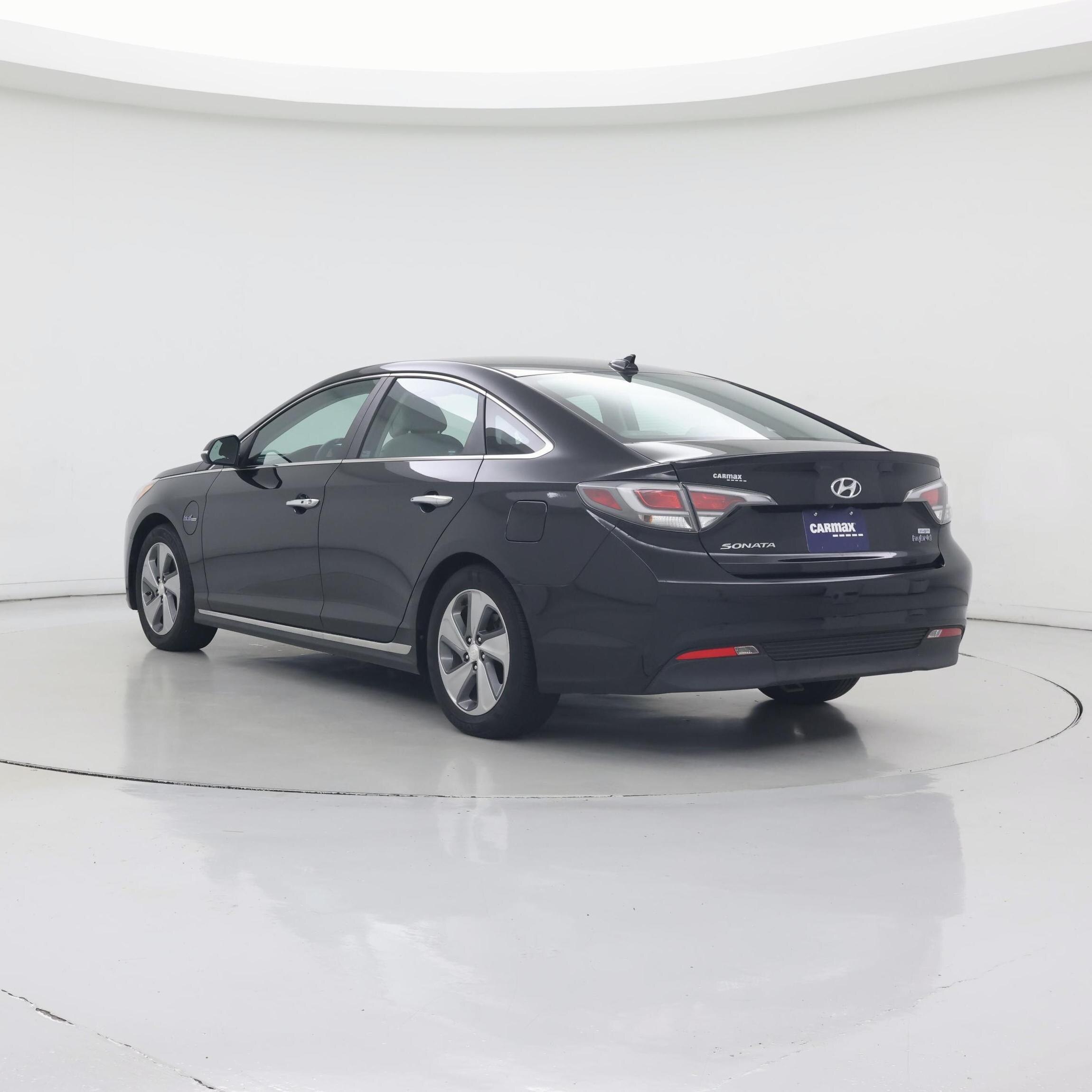 Thumbnail: 2017 Hyundai Sonata - 2