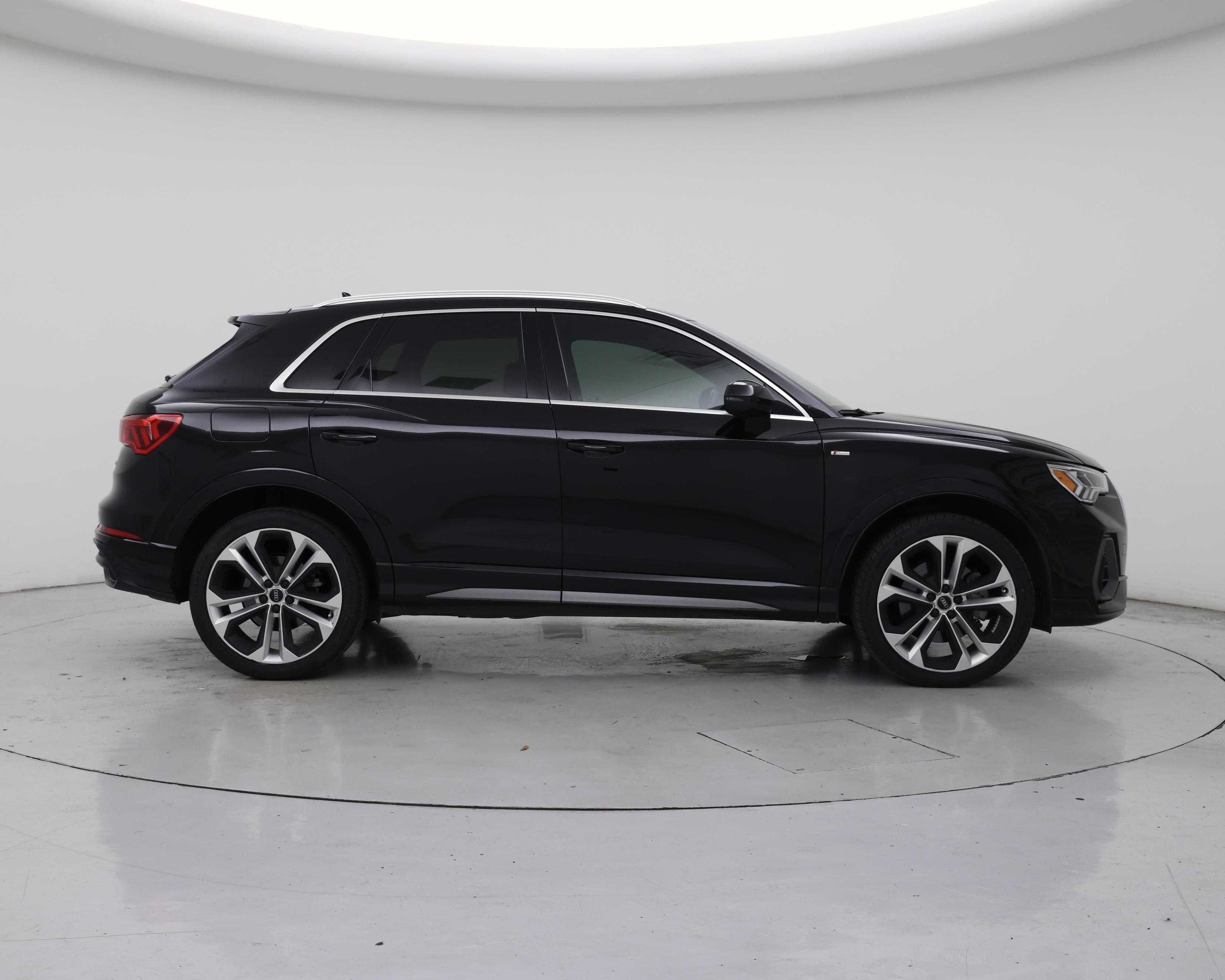 Thumbnail: 2020 Audi Q3 - 7