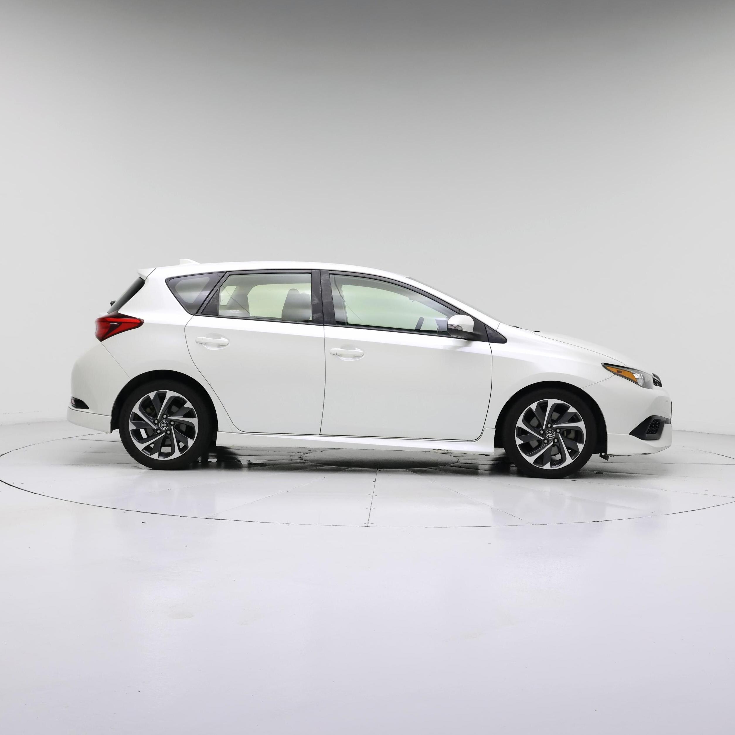 Thumbnail: 2018 Toyota Corolla iM - 7