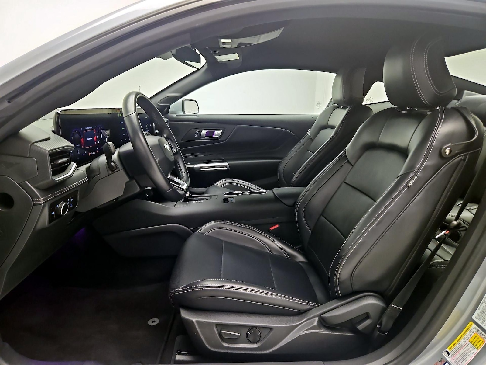 2025 Ford Mustang EcoBoost Premium - Photo 12