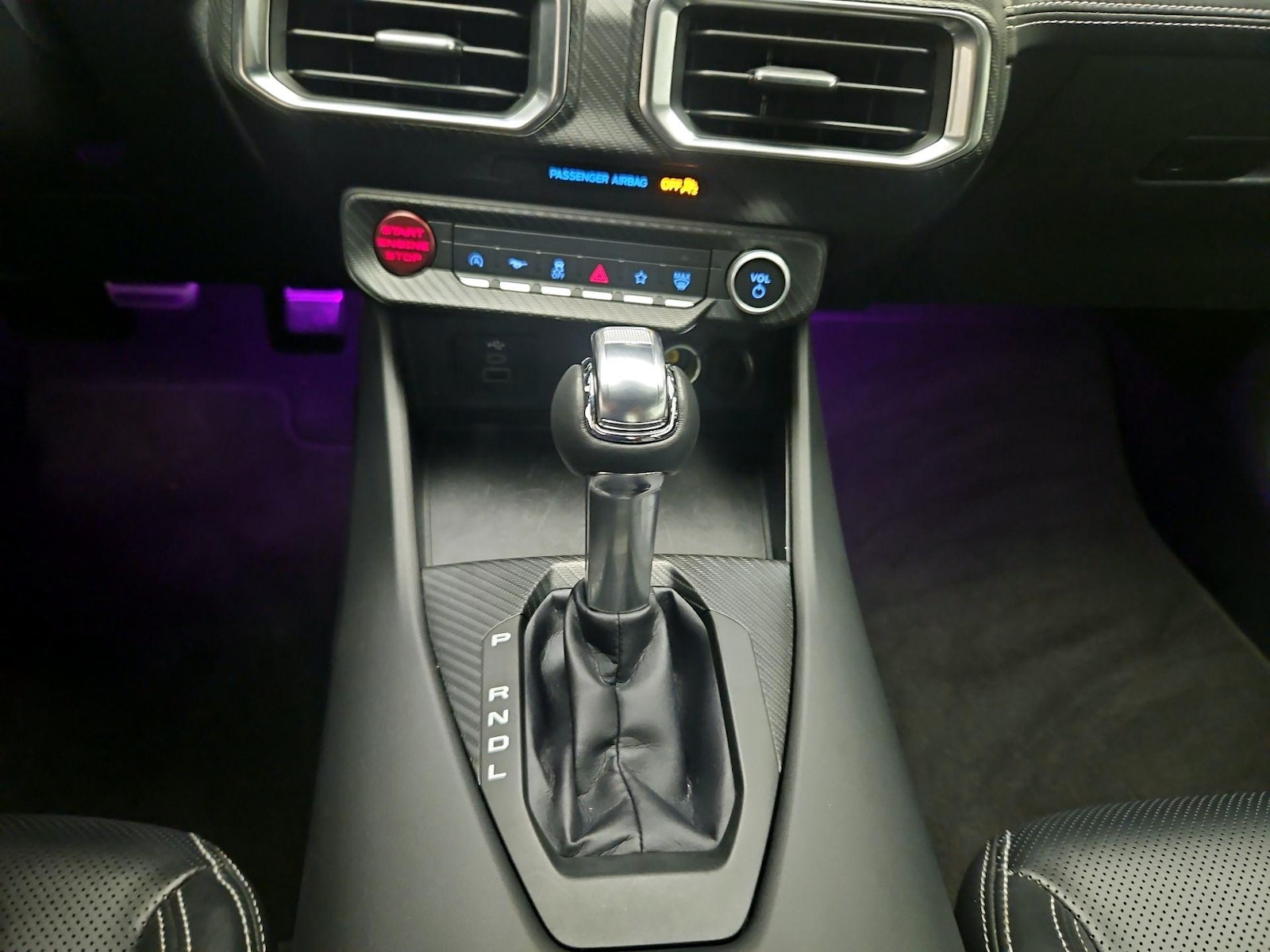 2025 Ford Mustang EcoBoost Premium - Photo 17