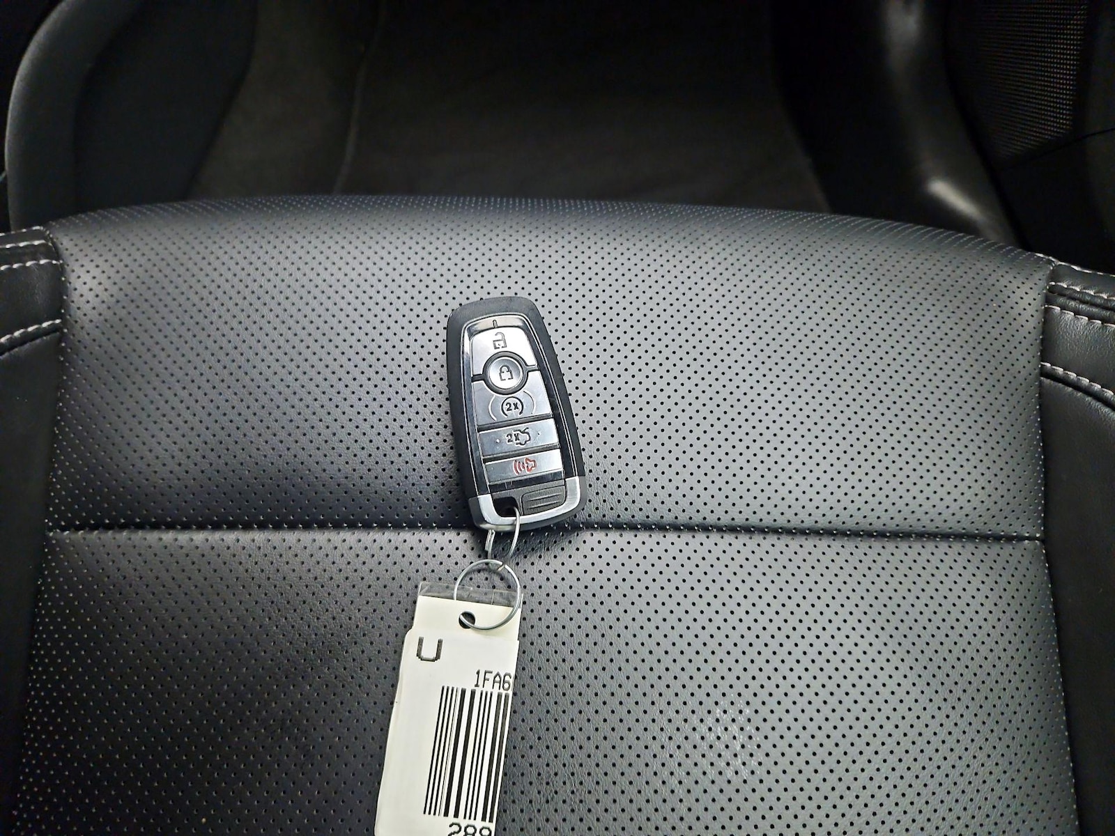 2025 Ford Mustang EcoBoost Premium - Photo 20