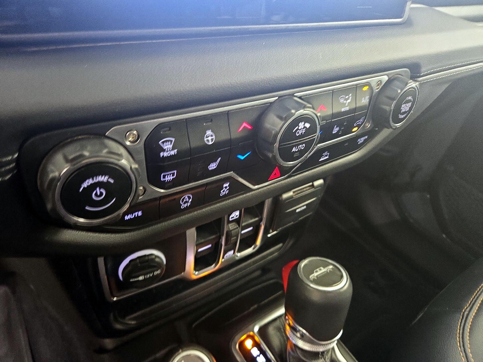 Thumbnail: 2024 Jeep Gladiator - 16