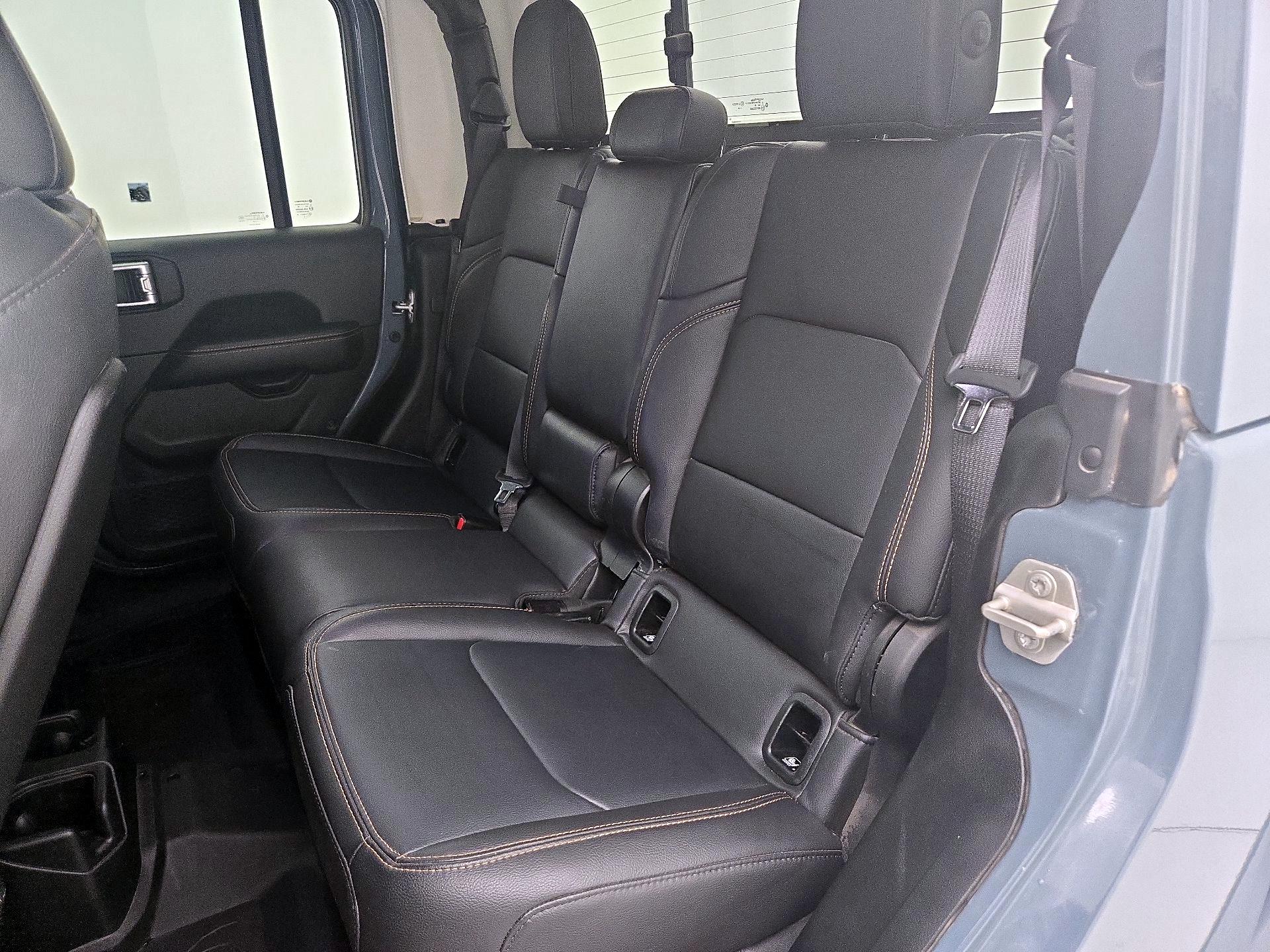 Thumbnail: 2024 Jeep Gladiator - 19