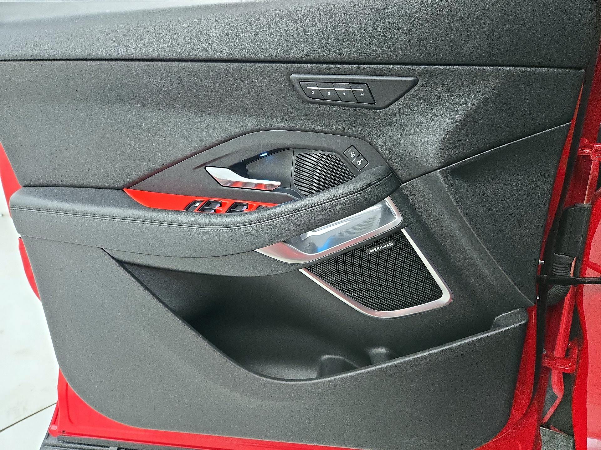 Thumbnail: 2020 Jaguar E-Pace - 12