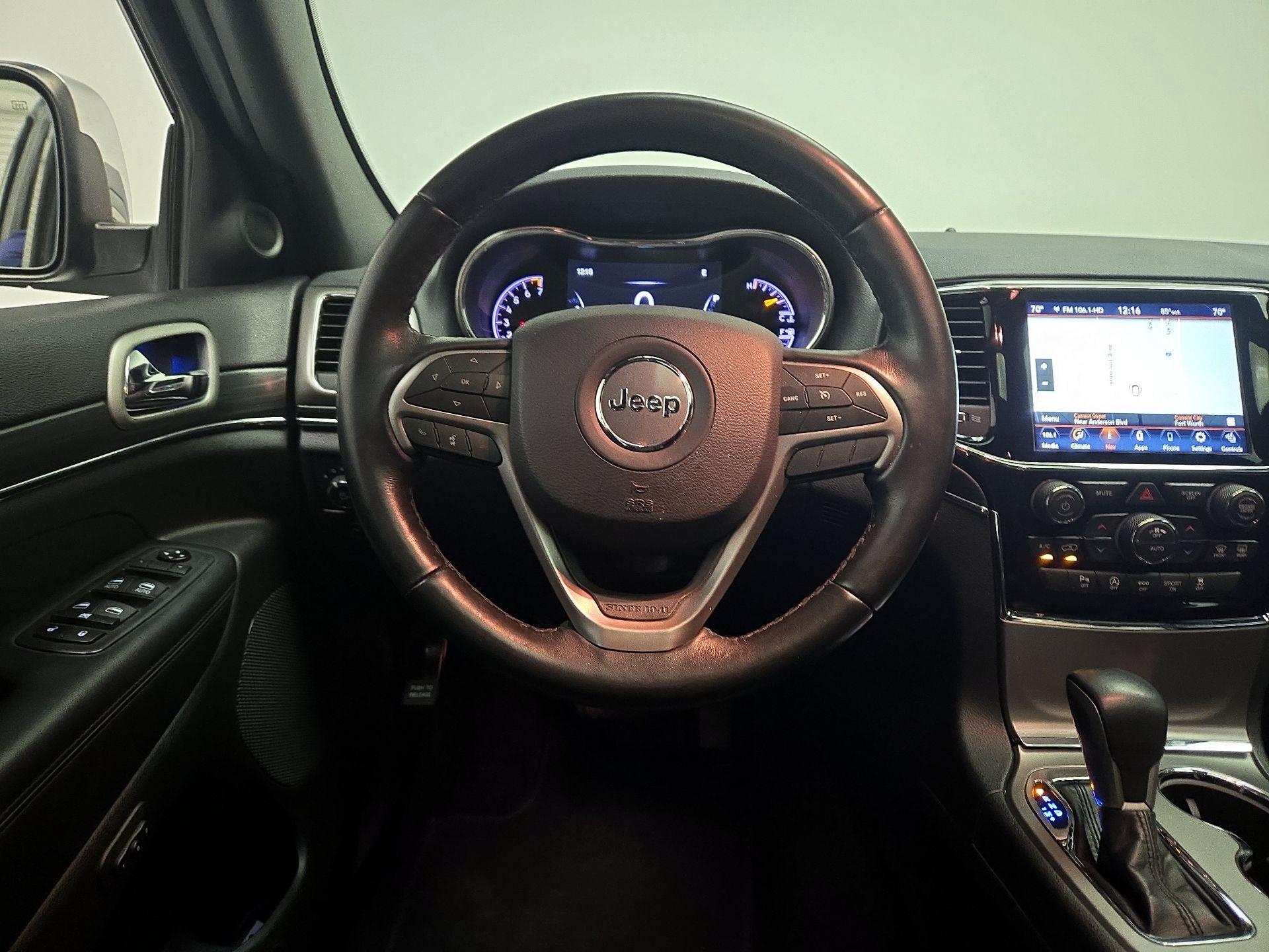 Thumbnail: 2020 Jeep Grand Cherokee - 10