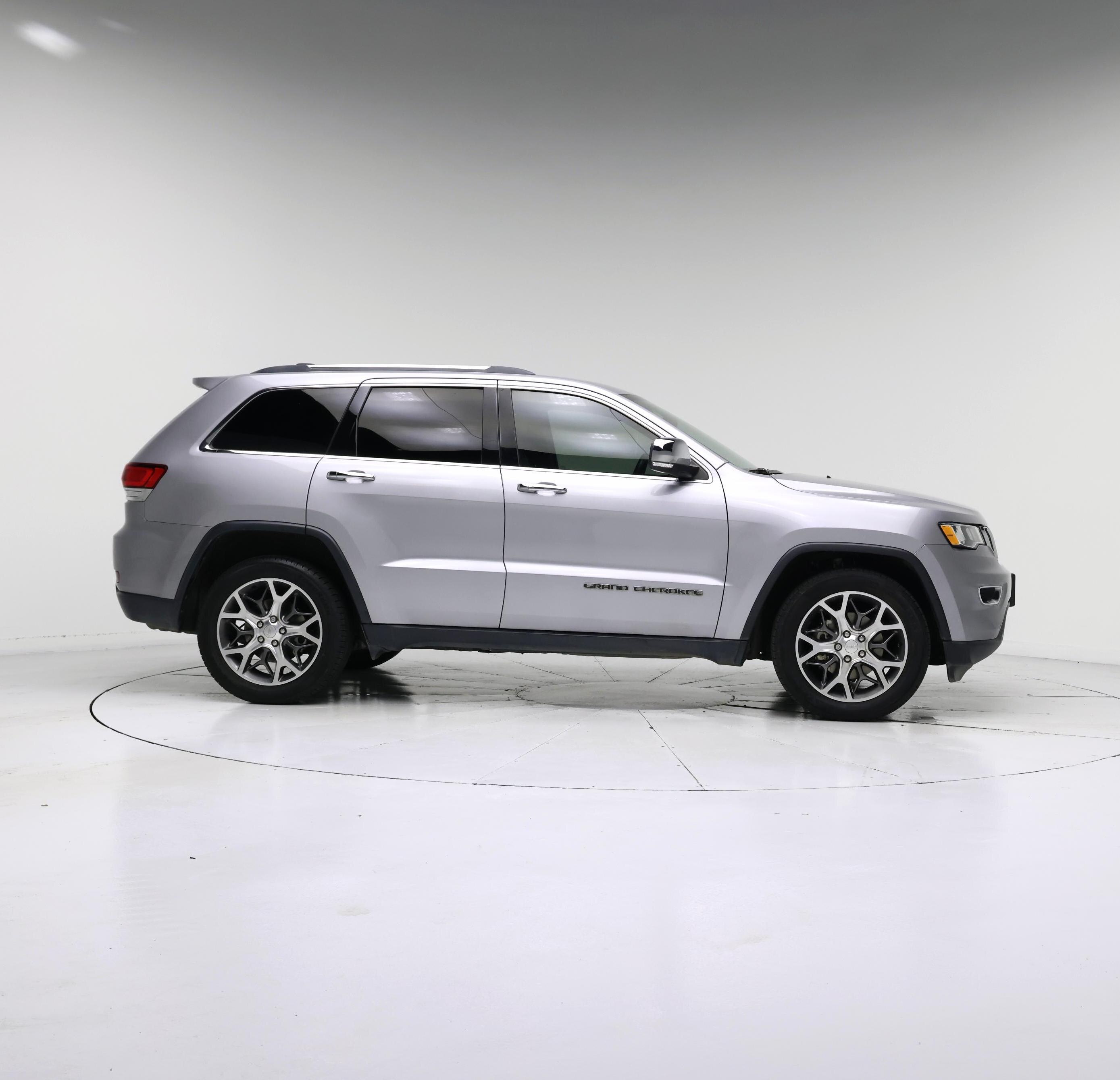 Thumbnail: 2020 Jeep Grand Cherokee - 7