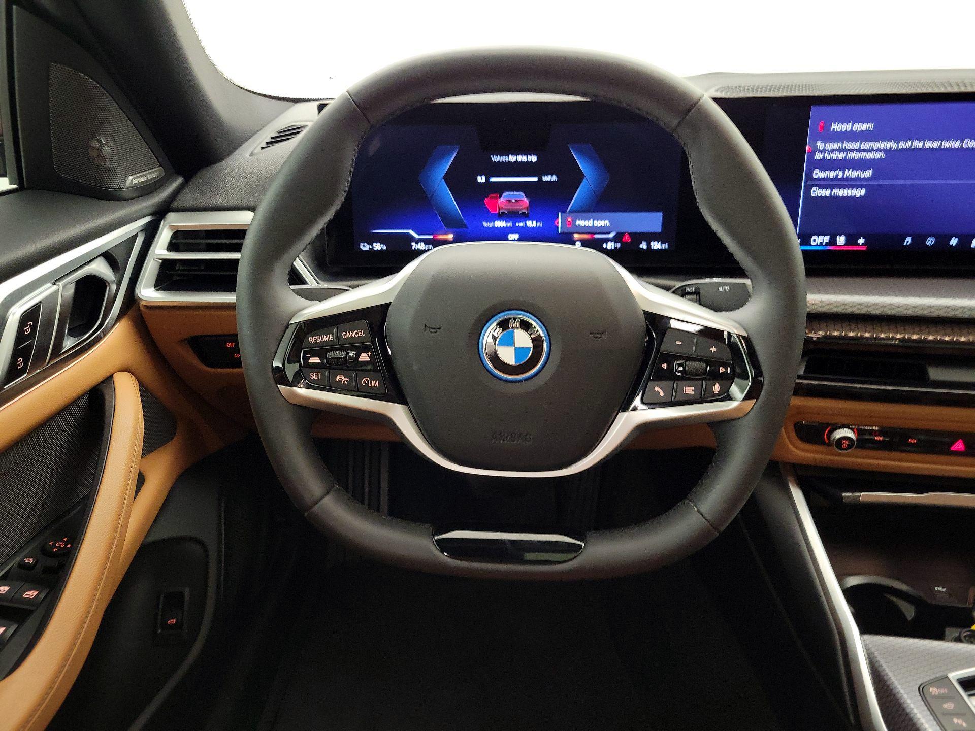 Thumbnail: 2025 BMW i4 - 10