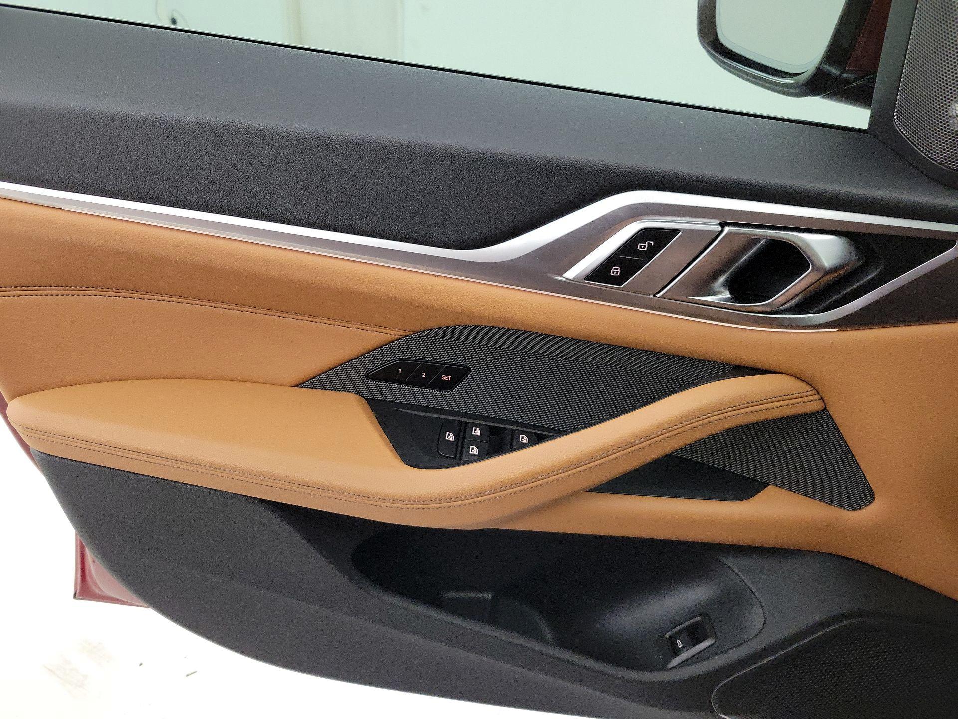 Thumbnail: 2025 BMW i4 - 12