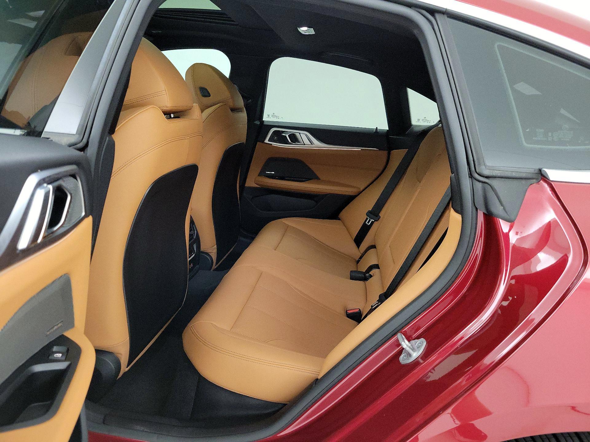 Thumbnail: 2025 BMW i4 - 19