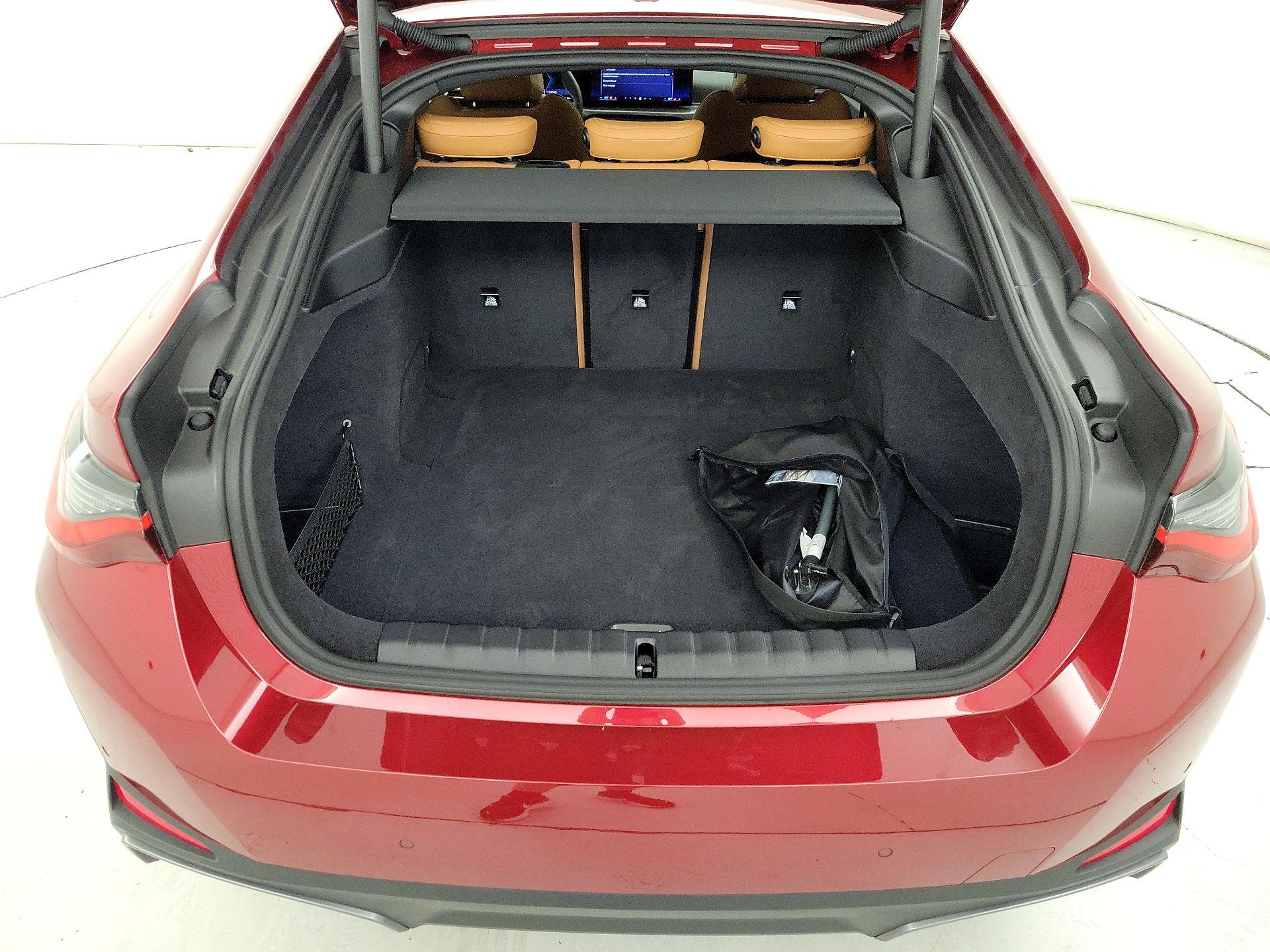 Thumbnail: 2025 BMW i4 - 20