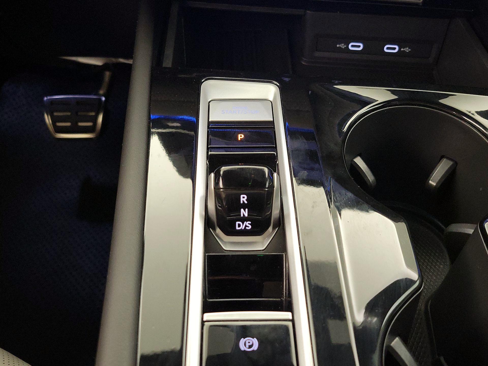 Thumbnail: 2025 Volkswagen Atlas - 17