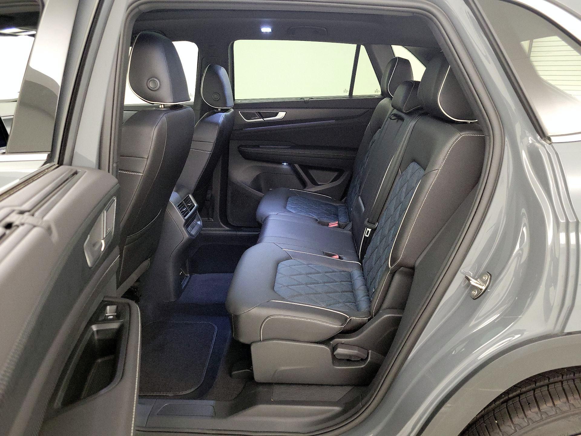 Thumbnail: 2025 Volkswagen Atlas - 20
