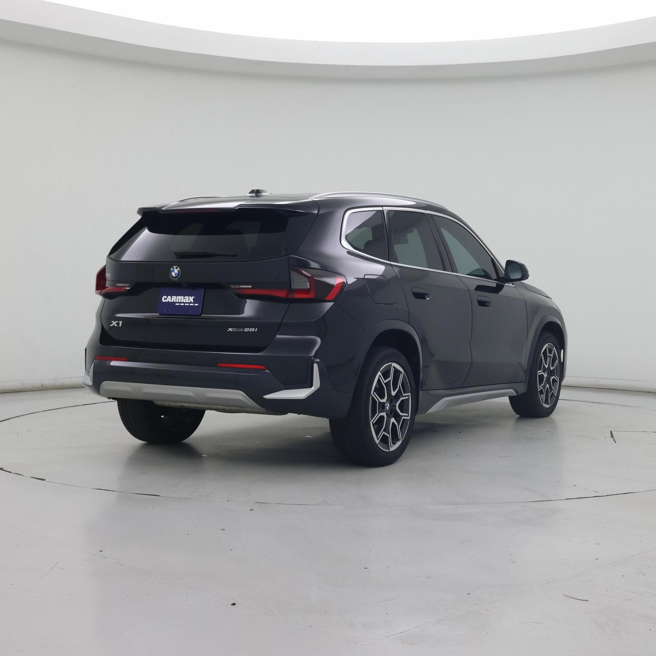 Thumbnail: 2025 BMW X1 - 8