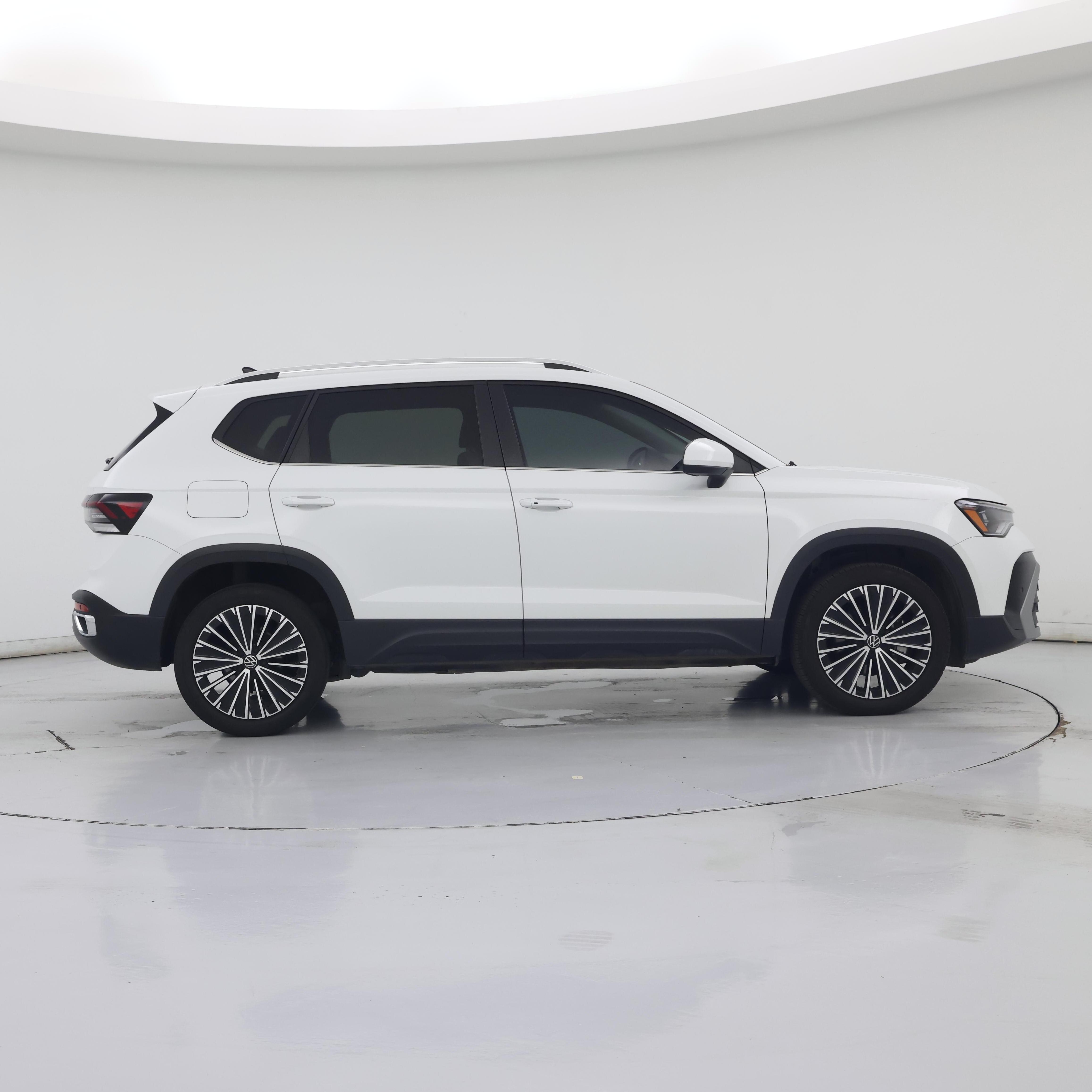 Thumbnail: 2025 Volkswagen Taos - 7