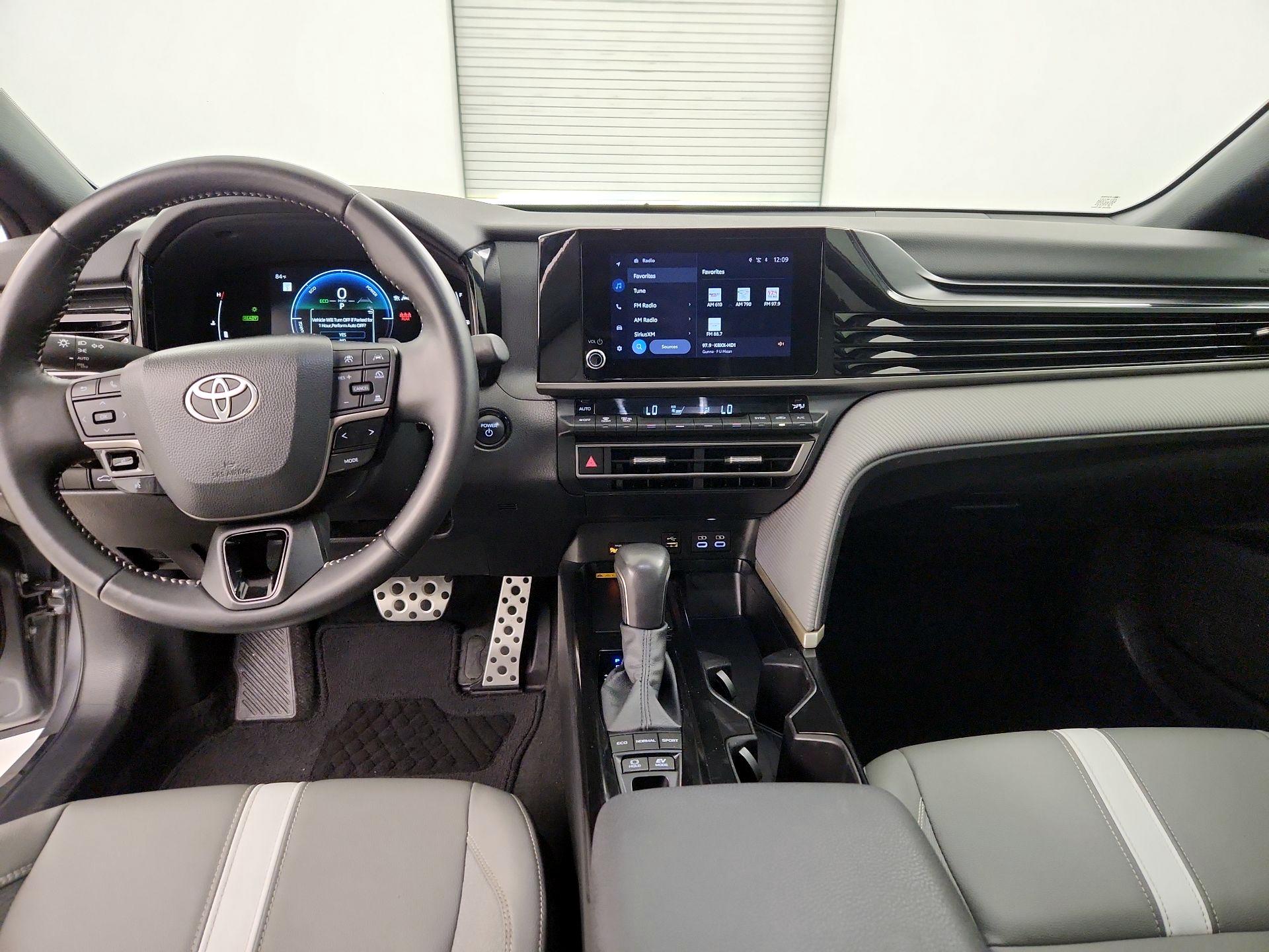 Thumbnail: 2025 Toyota Camry - 9