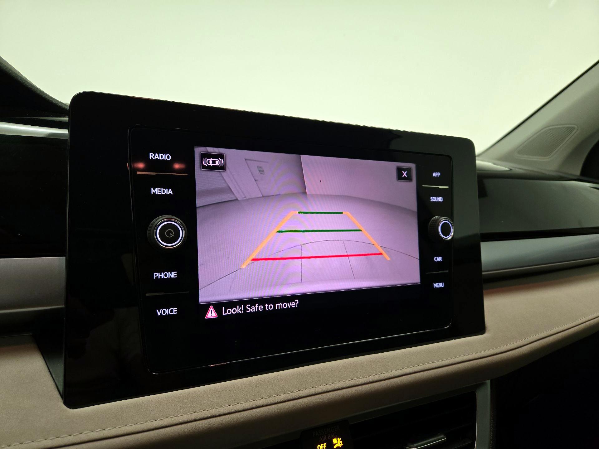 Thumbnail: 2025 Volkswagen Taos - 14