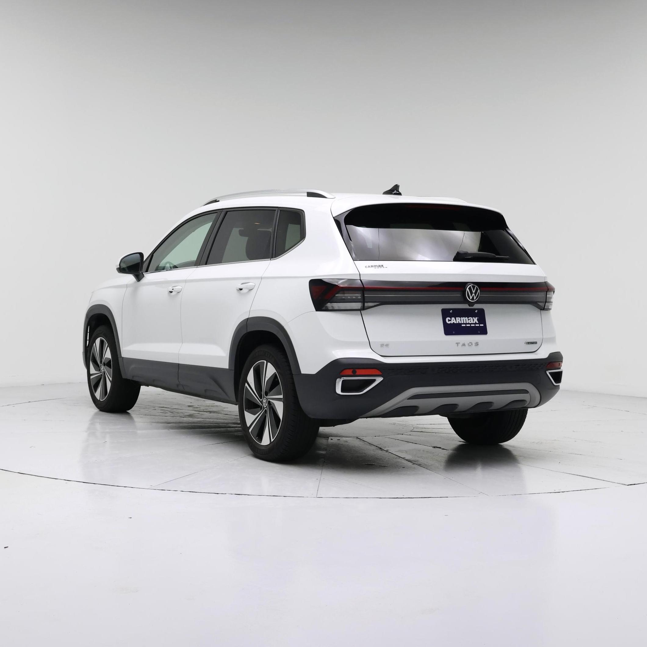 Thumbnail: 2025 Volkswagen Taos - 2