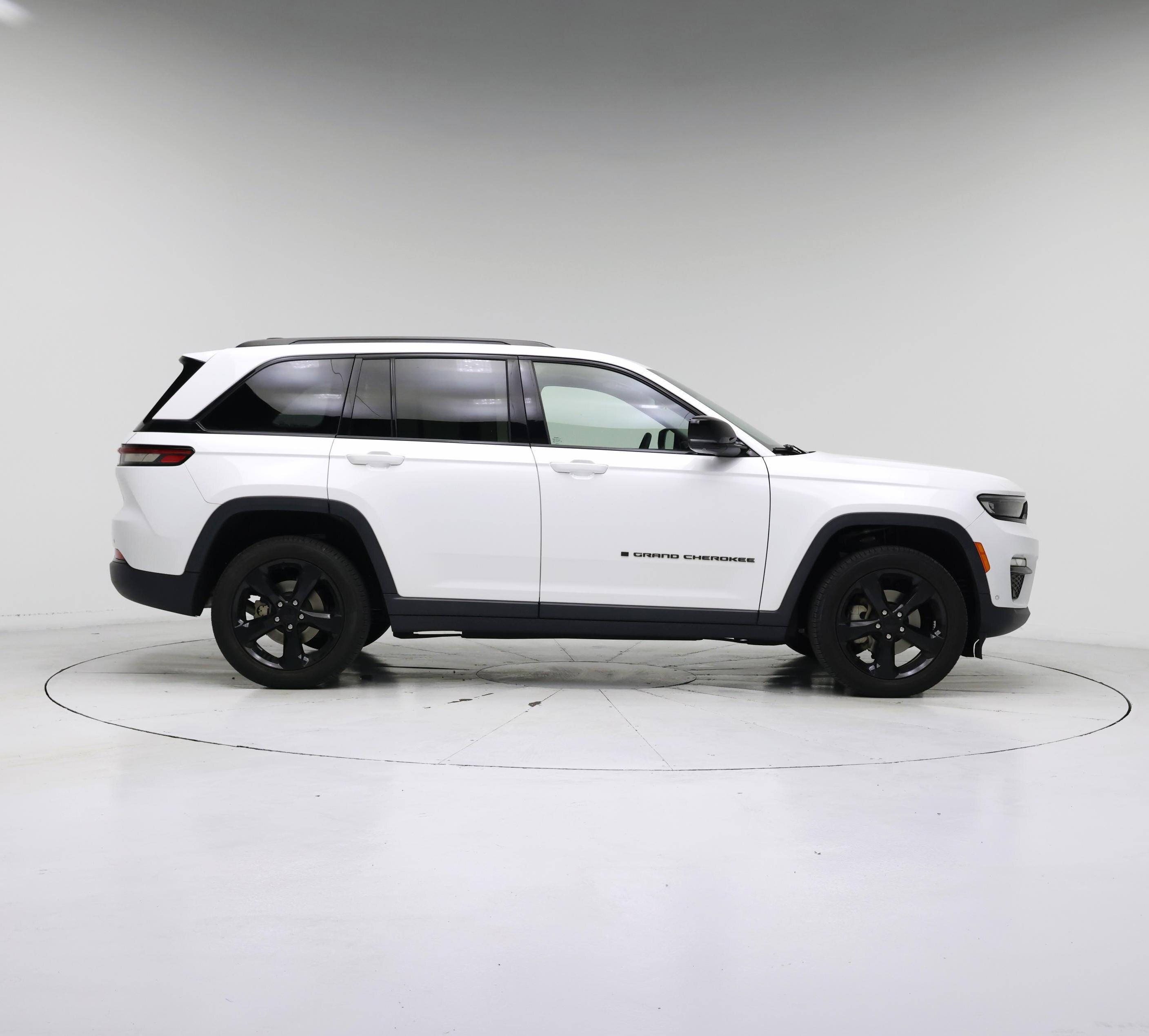 Thumbnail: 2023 Jeep Grand Cherokee - 7