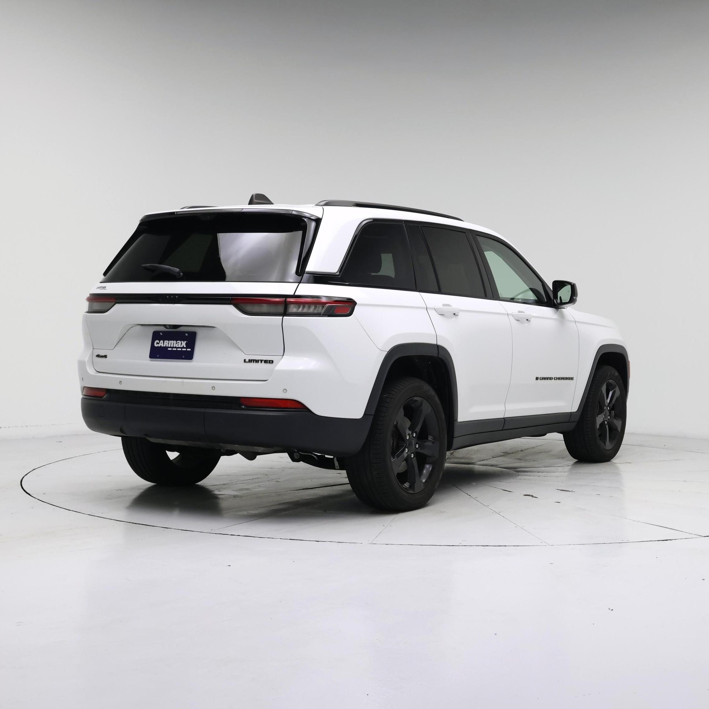Thumbnail: 2023 Jeep Grand Cherokee - 8