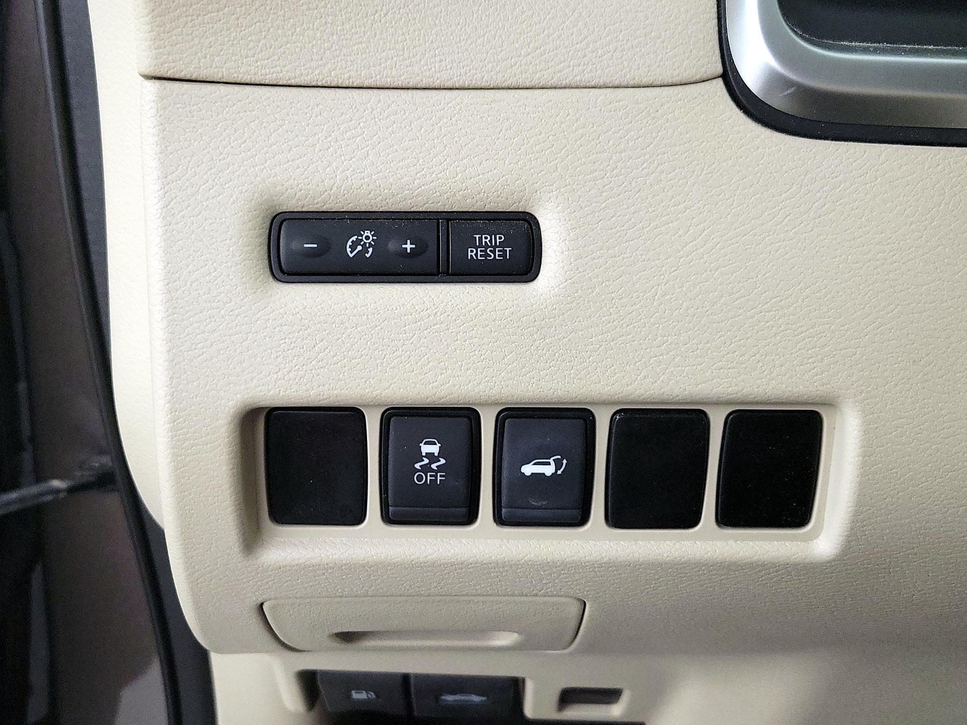 Thumbnail: 2016 Nissan Murano - 13