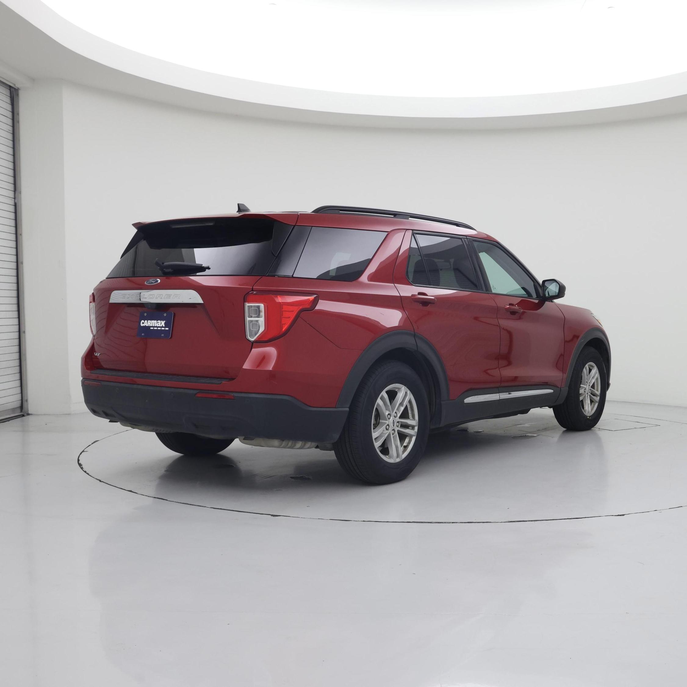 Thumbnail: 2022 Ford Explorer - 8