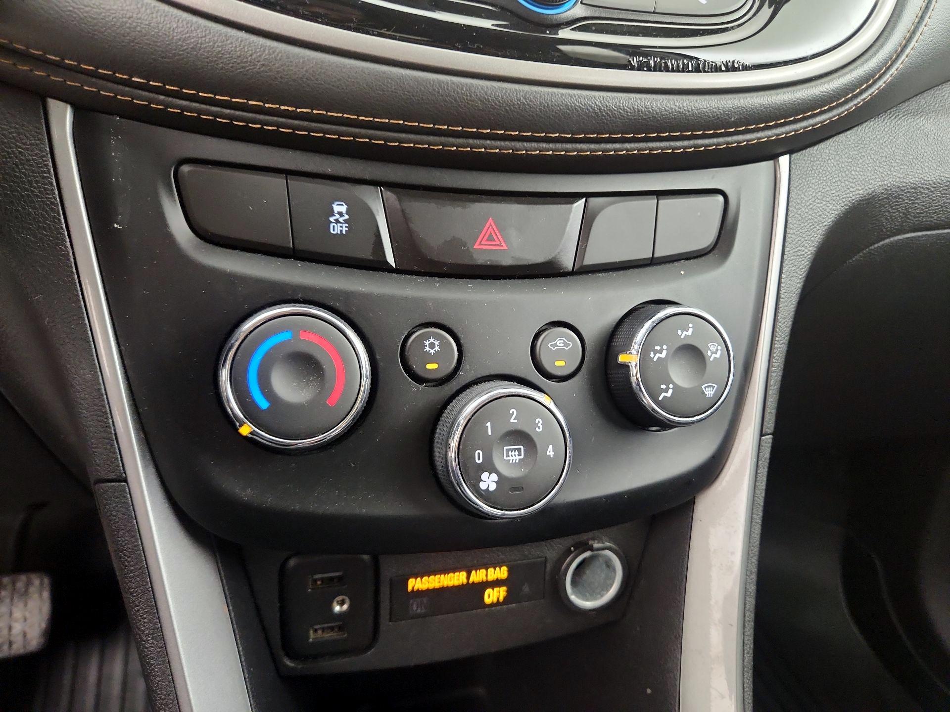 Thumbnail: 2020 Chevrolet Trax - 16