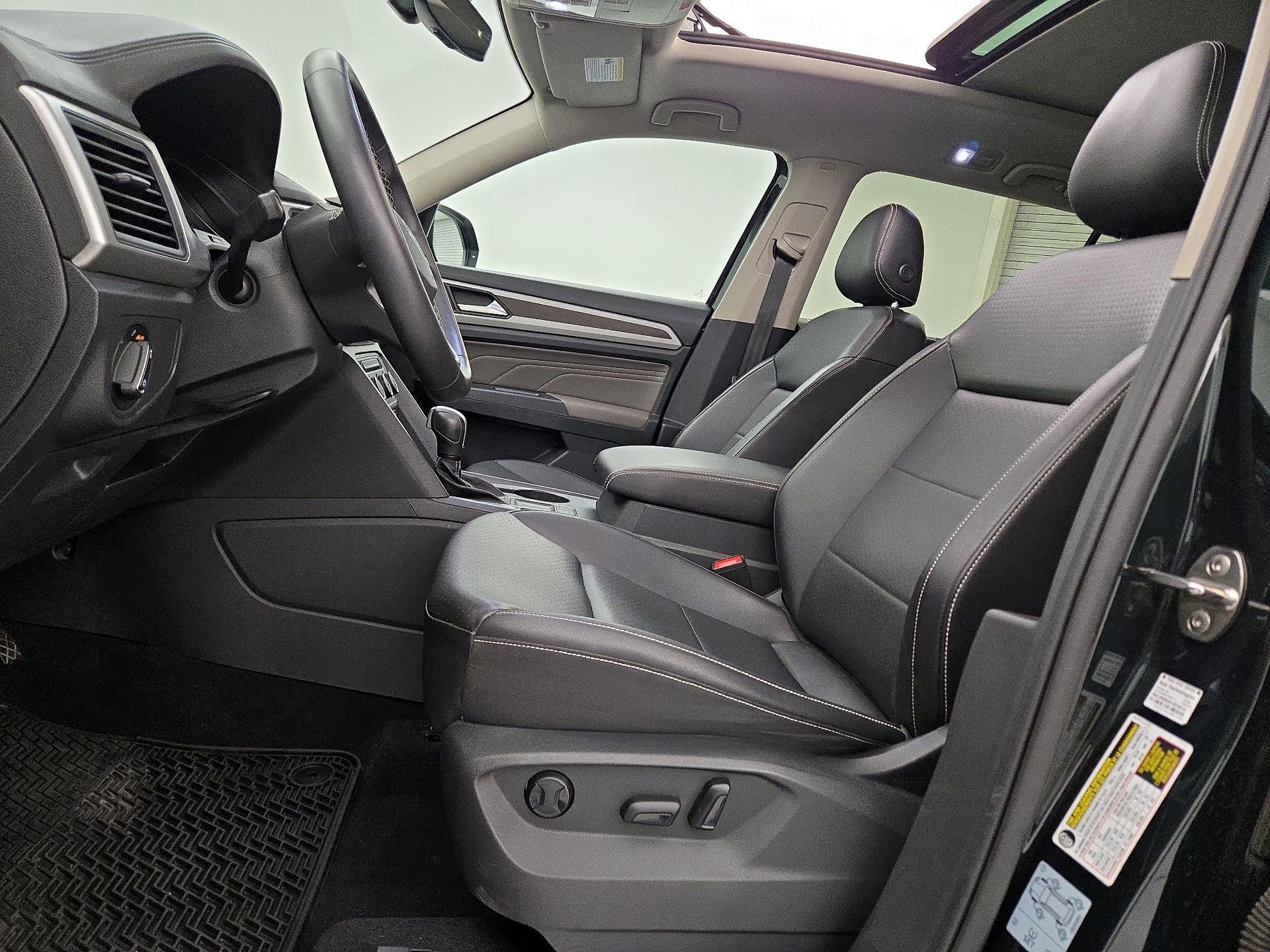Thumbnail: 2021 Volkswagen Atlas - 11