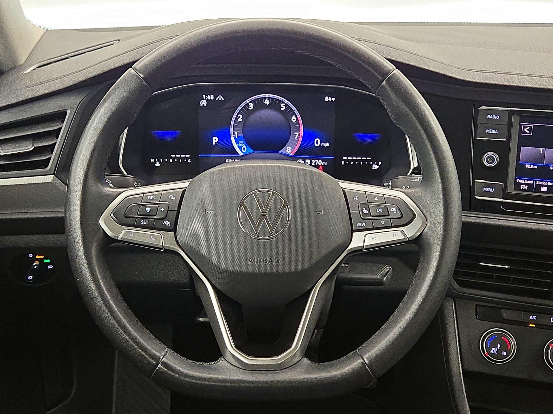 Thumbnail: 2024 Volkswagen Jetta - 10