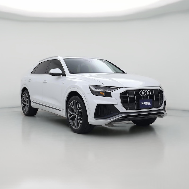 2023 Audi Q8 Premium Plus